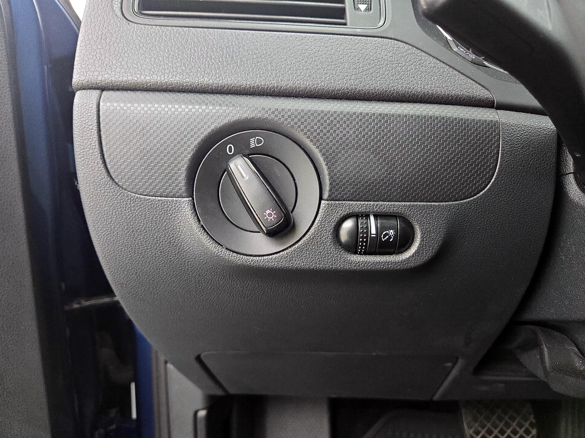 Thumbnail: 2016 Volkswagen Jetta - 13