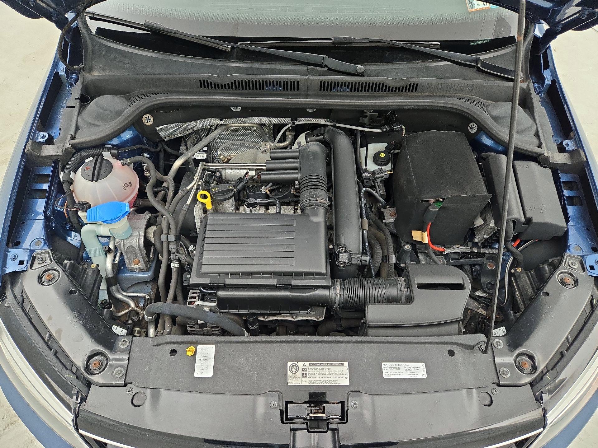 Thumbnail: 2016 Volkswagen Jetta - 20