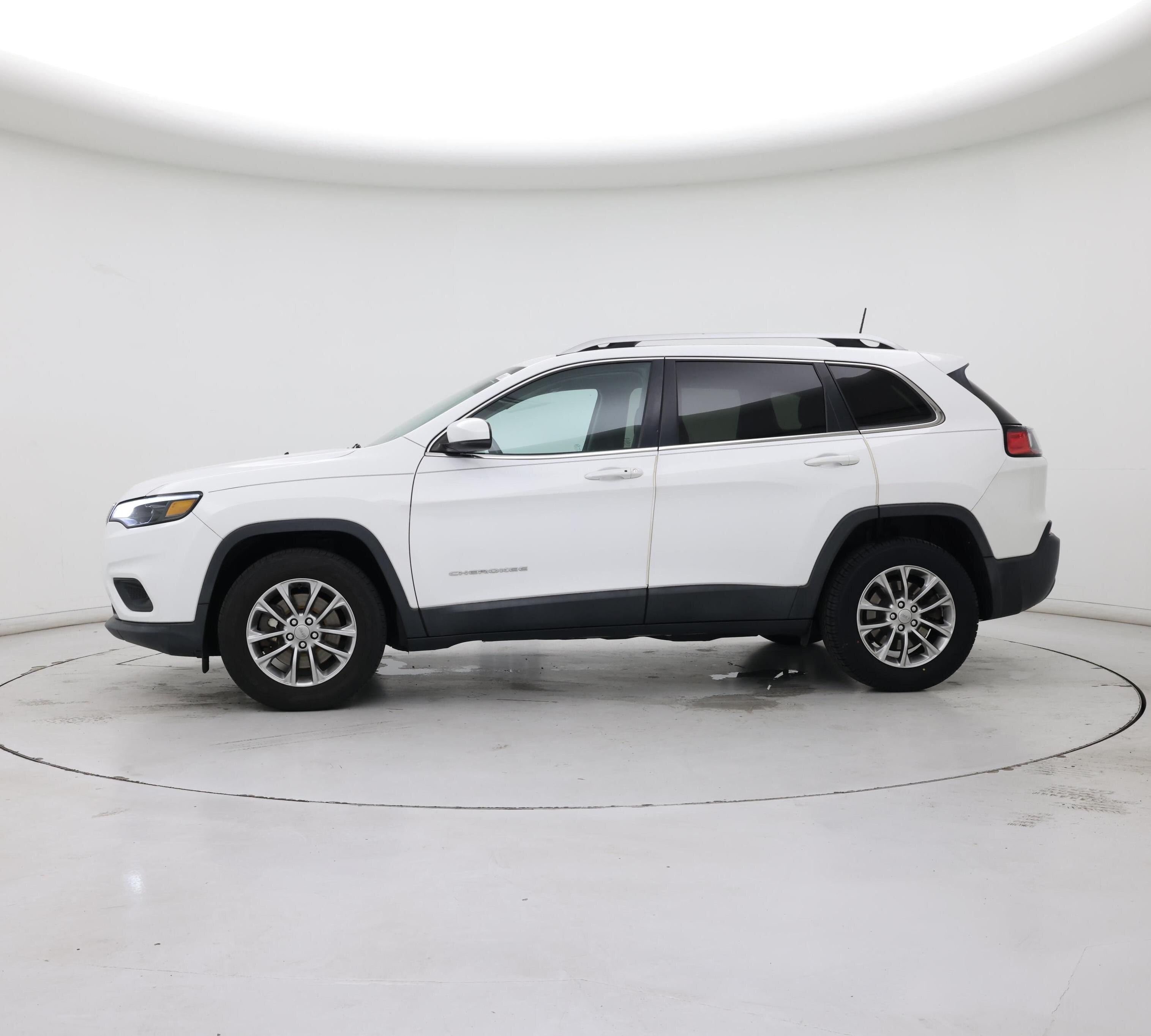 Thumbnail: 2019 Jeep Cherokee - 3