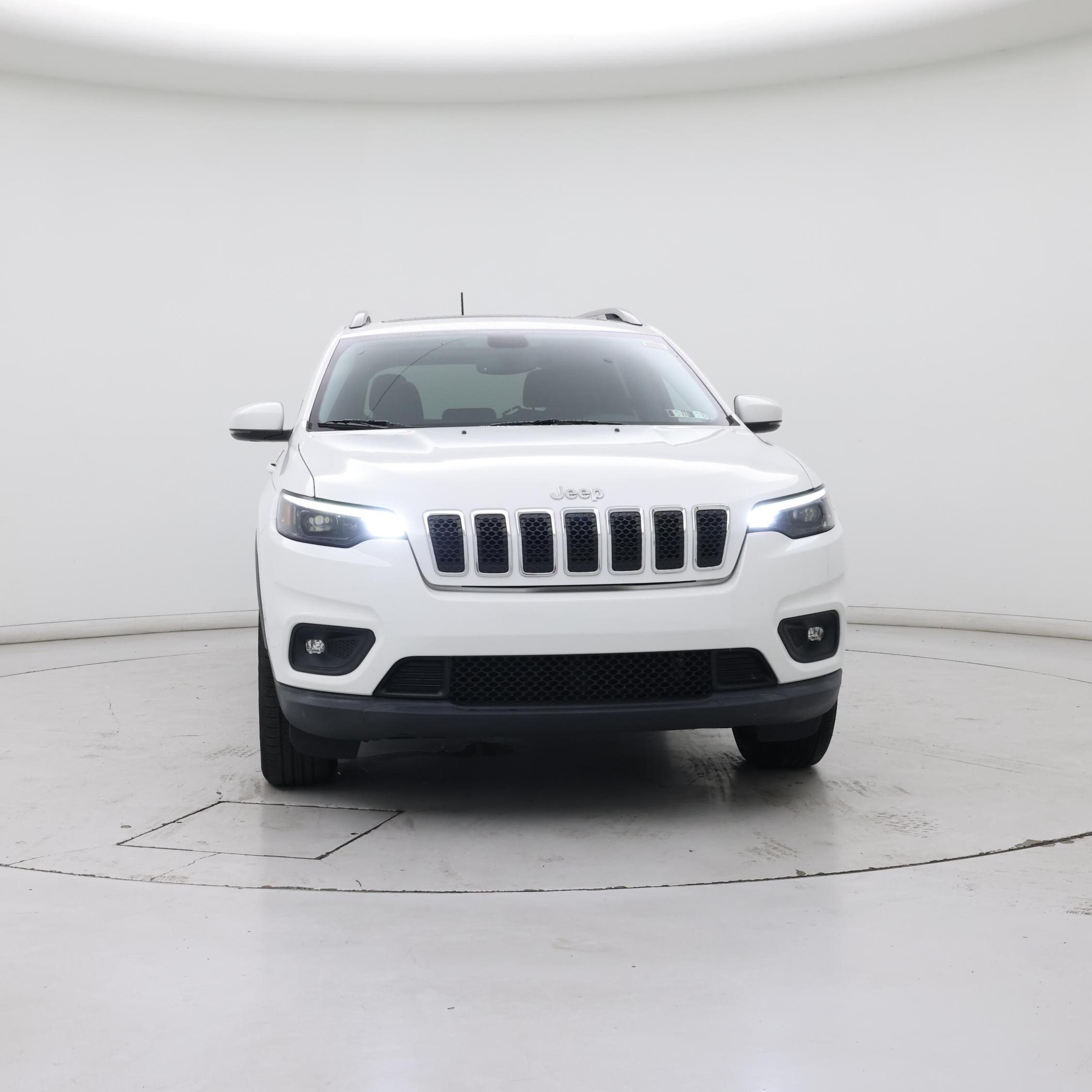 Thumbnail: 2019 Jeep Cherokee - 5
