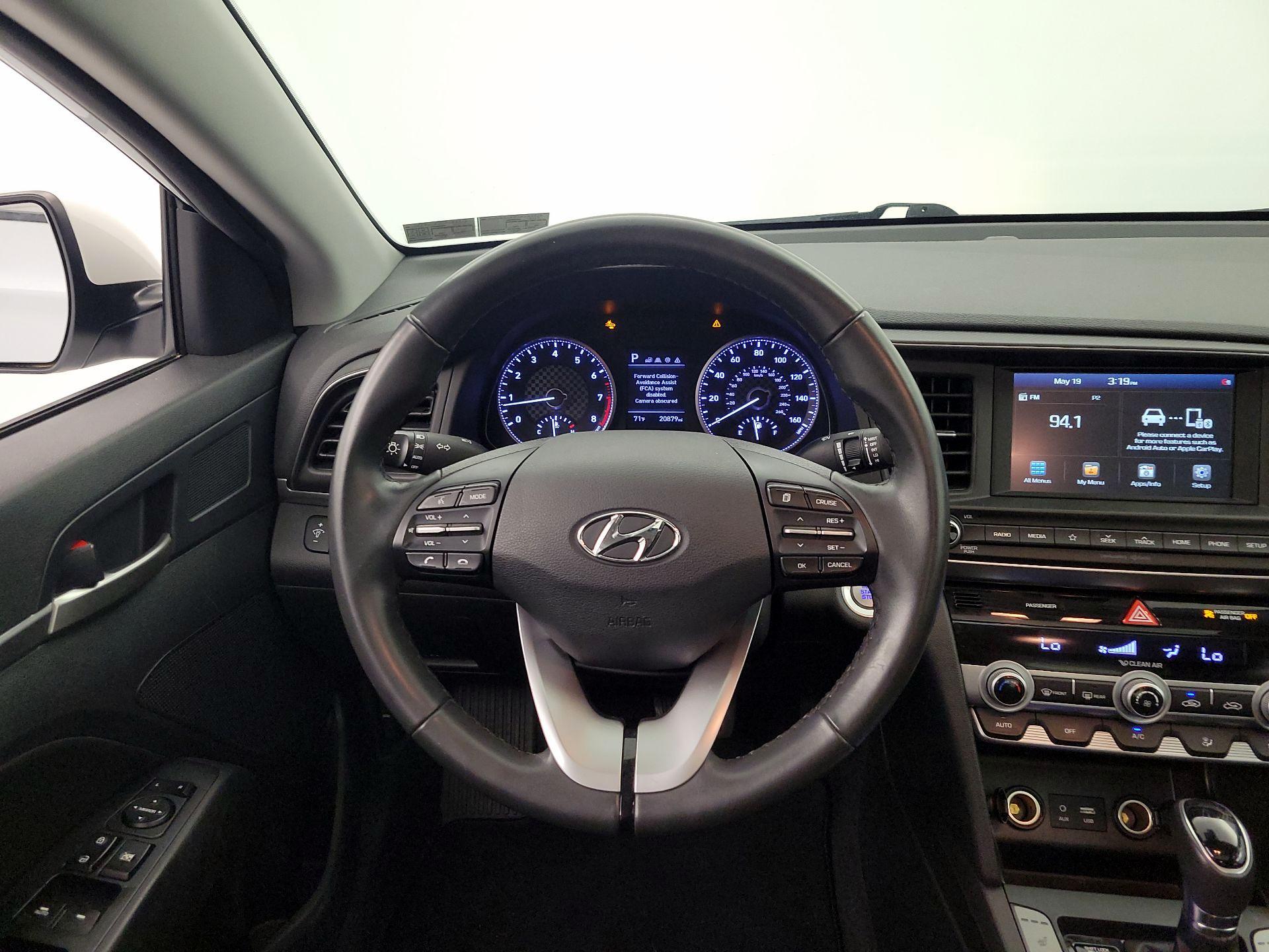 Thumbnail: 2020 Hyundai Elantra - 10
