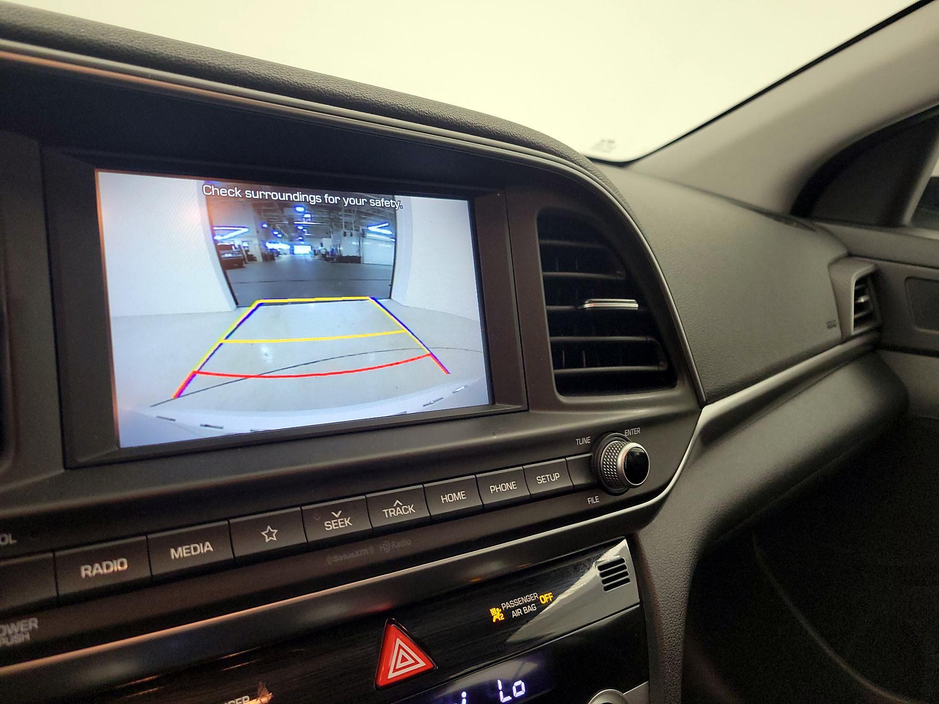 Thumbnail: 2020 Hyundai Elantra - 14