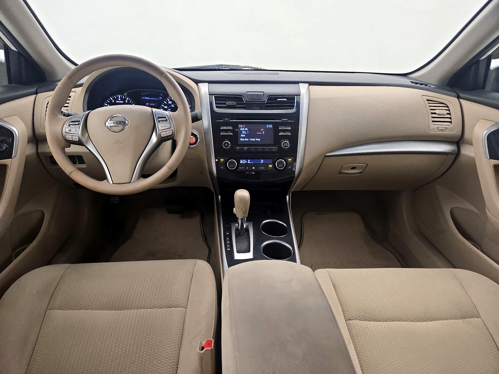 Thumbnail: 2014 Nissan Altima - 9