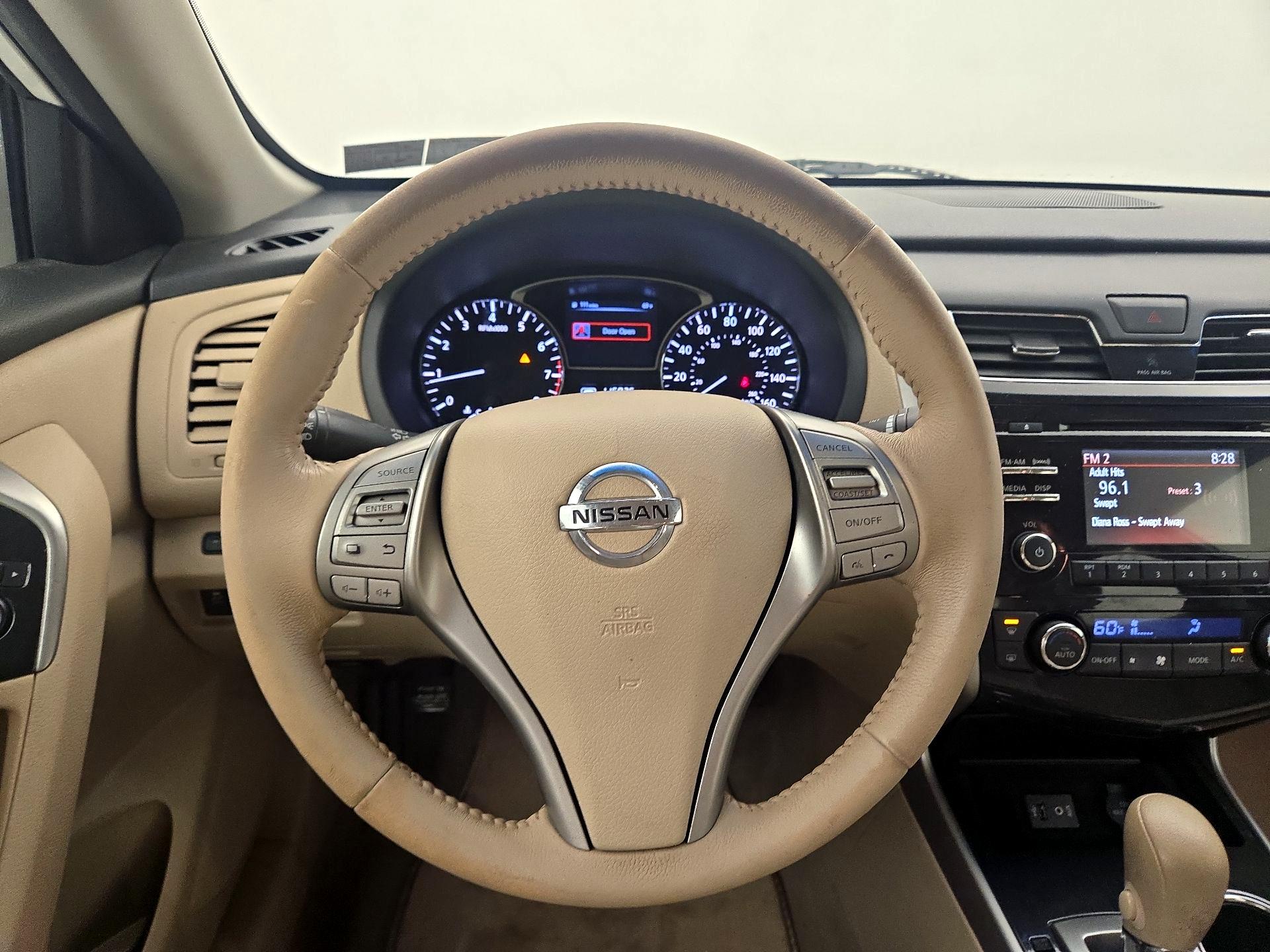 Thumbnail: 2014 Nissan Altima - 10