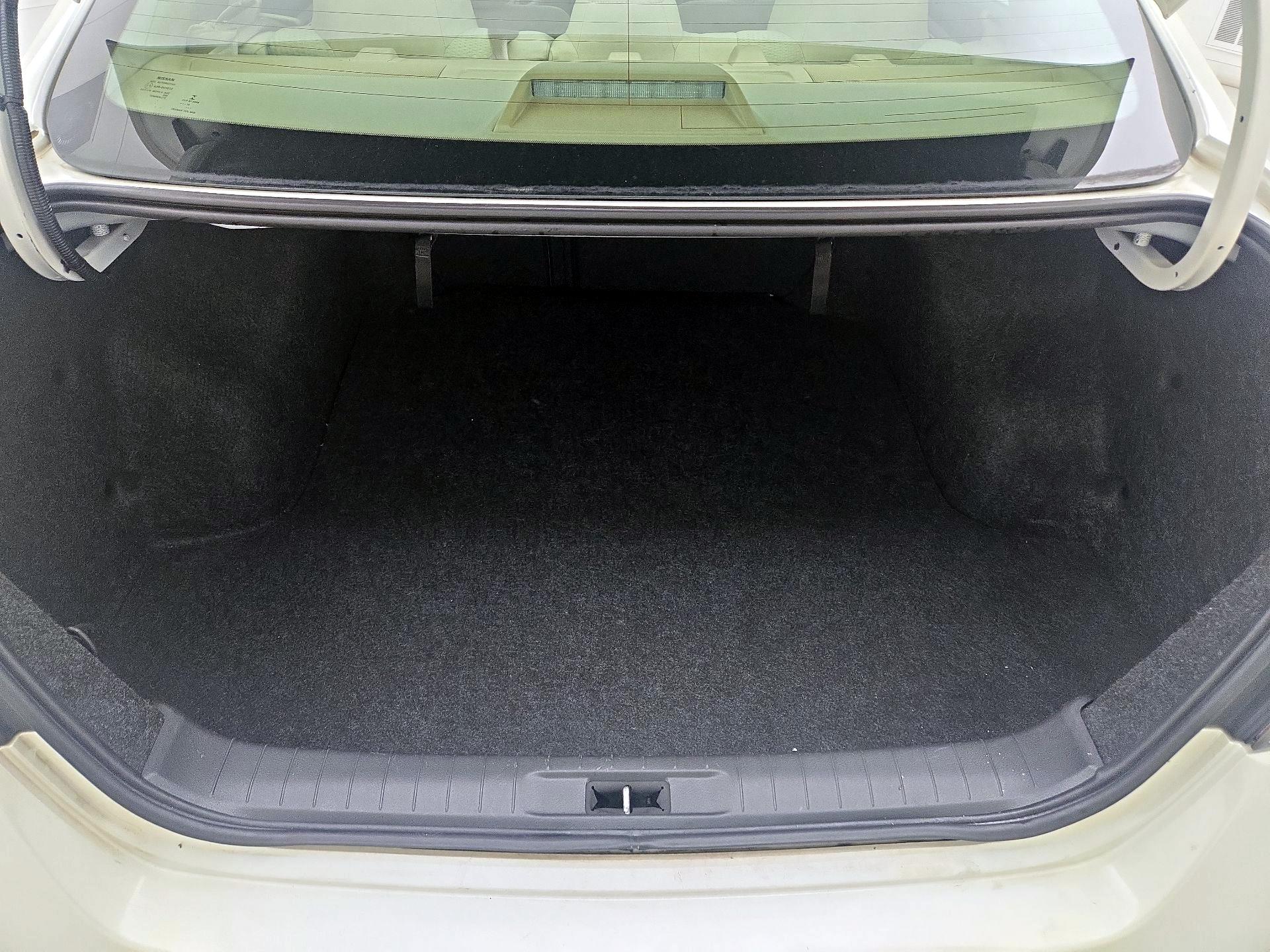Thumbnail: 2014 Nissan Altima - 20