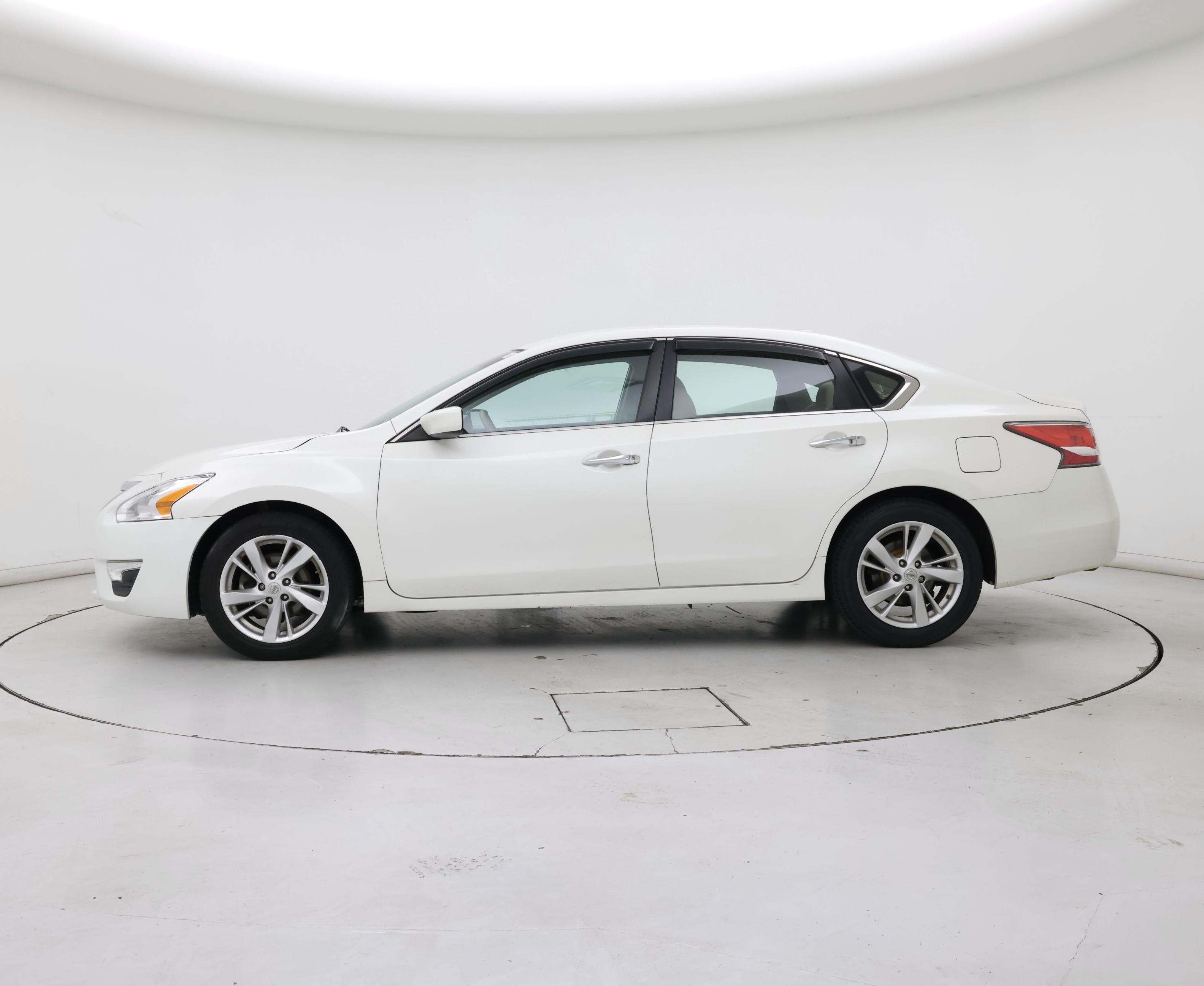 Thumbnail: 2014 Nissan Altima - 3