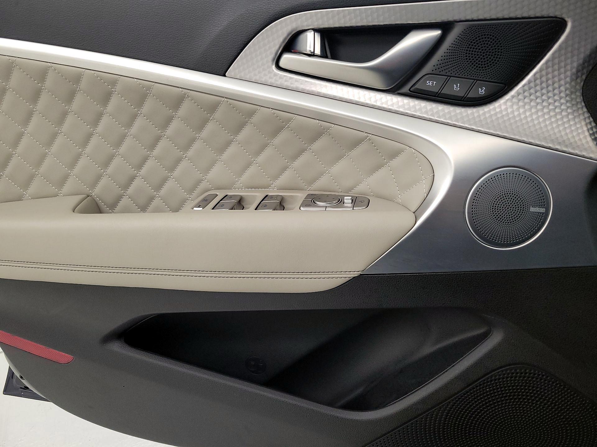 Thumbnail: 2023 Genesis G70 - 12