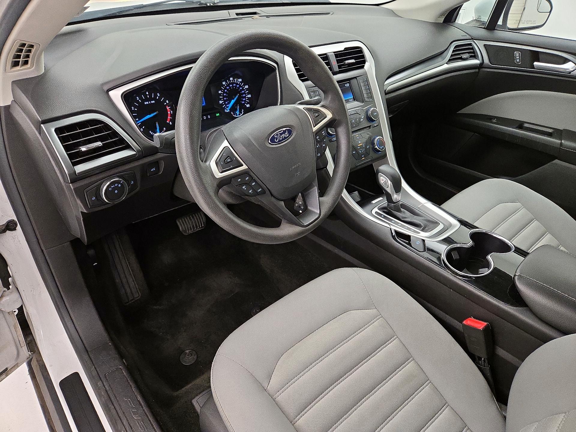 Thumbnail: 2015 Ford Fusion - 11