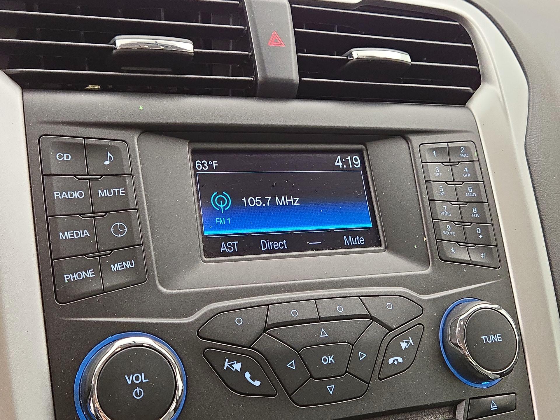 Thumbnail: 2015 Ford Fusion - 15