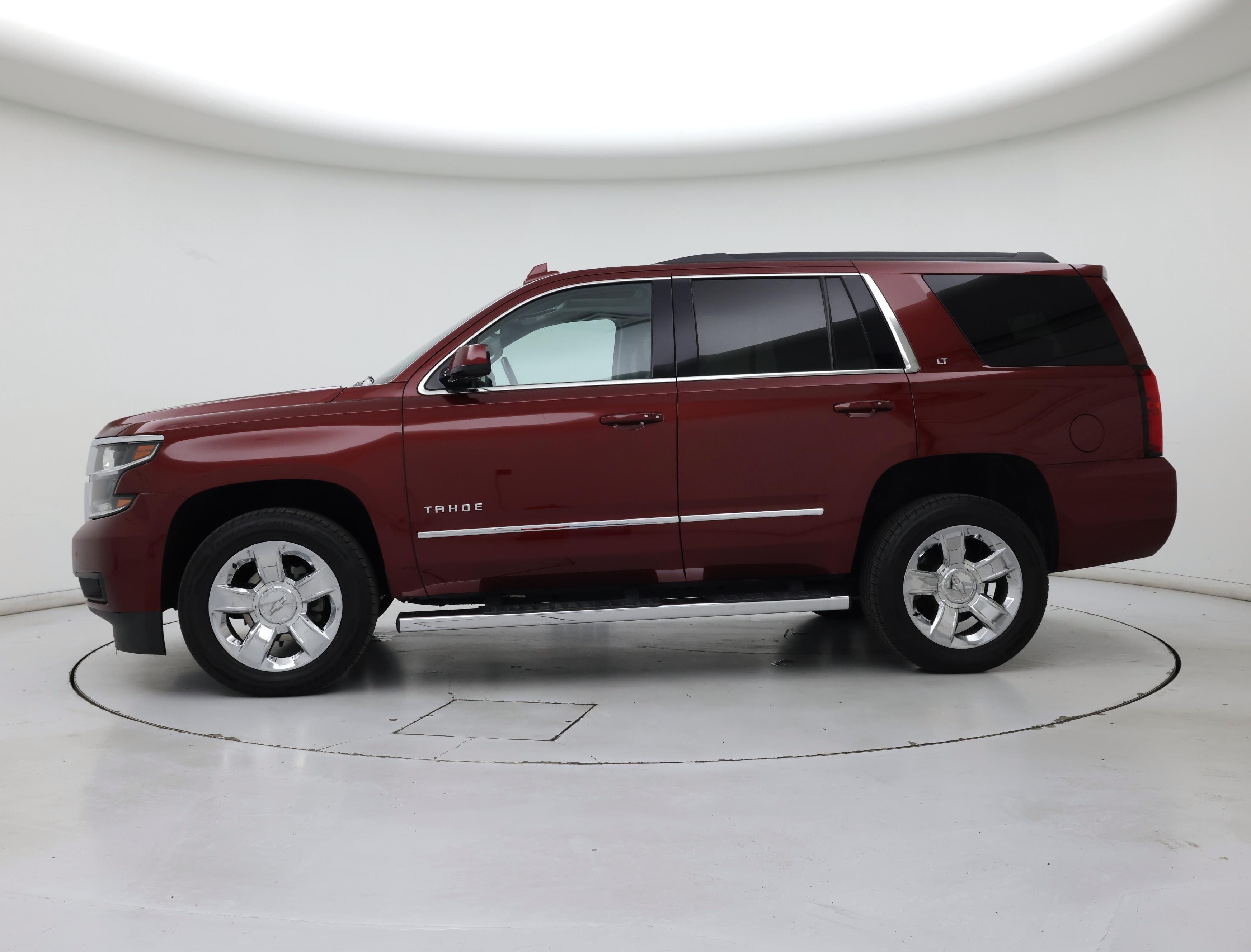 Thumbnail: 2019 Chevrolet Tahoe - 3