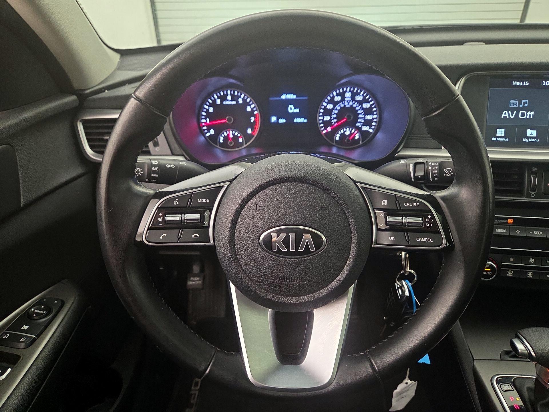 Thumbnail: 2019 Kia Optima - 10