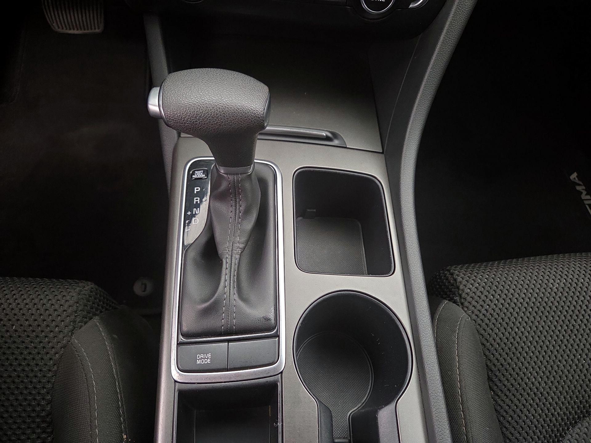 Thumbnail: 2019 Kia Optima - 17