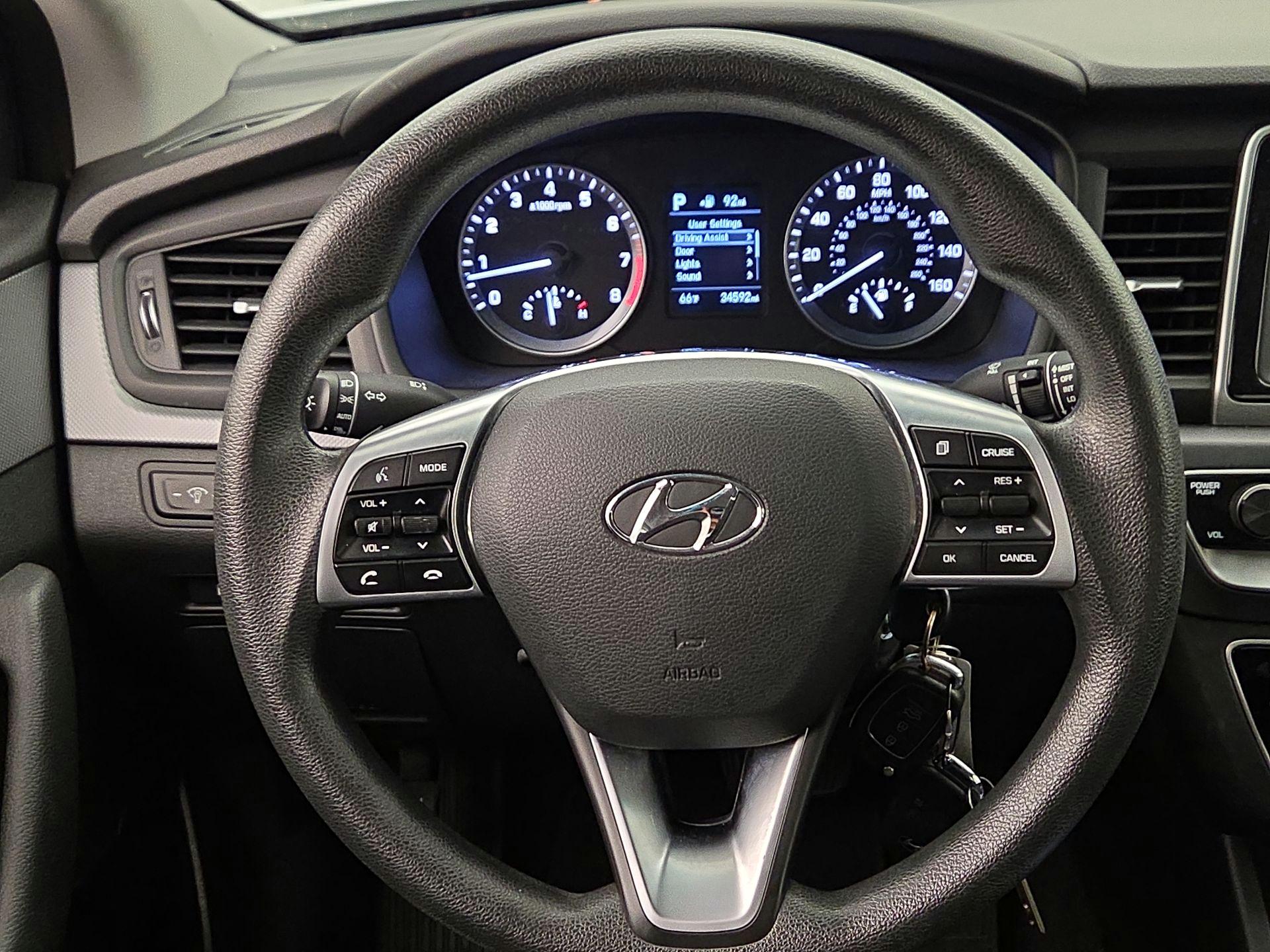 Thumbnail: 2019 Hyundai Sonata - 10