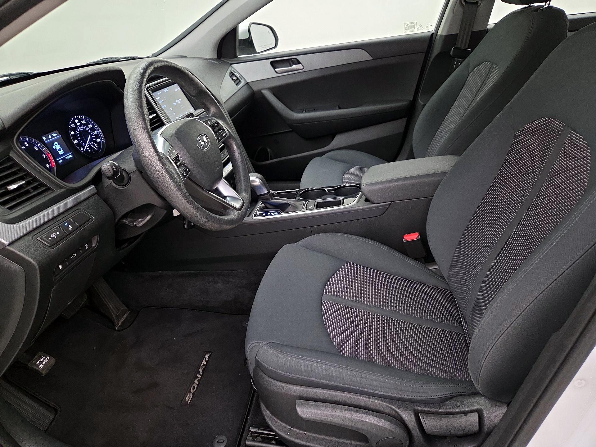 Thumbnail: 2019 Hyundai Sonata - 11