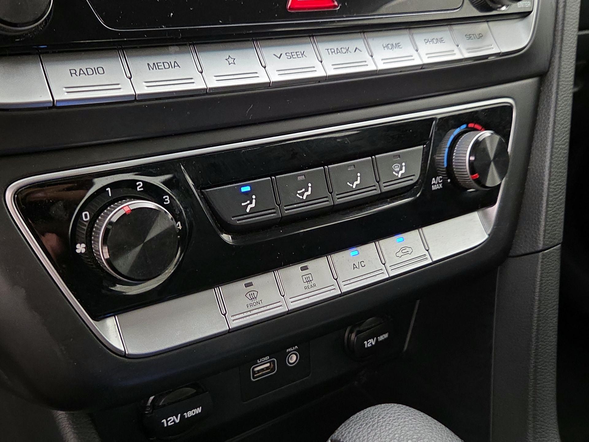 Thumbnail: 2019 Hyundai Sonata - 16