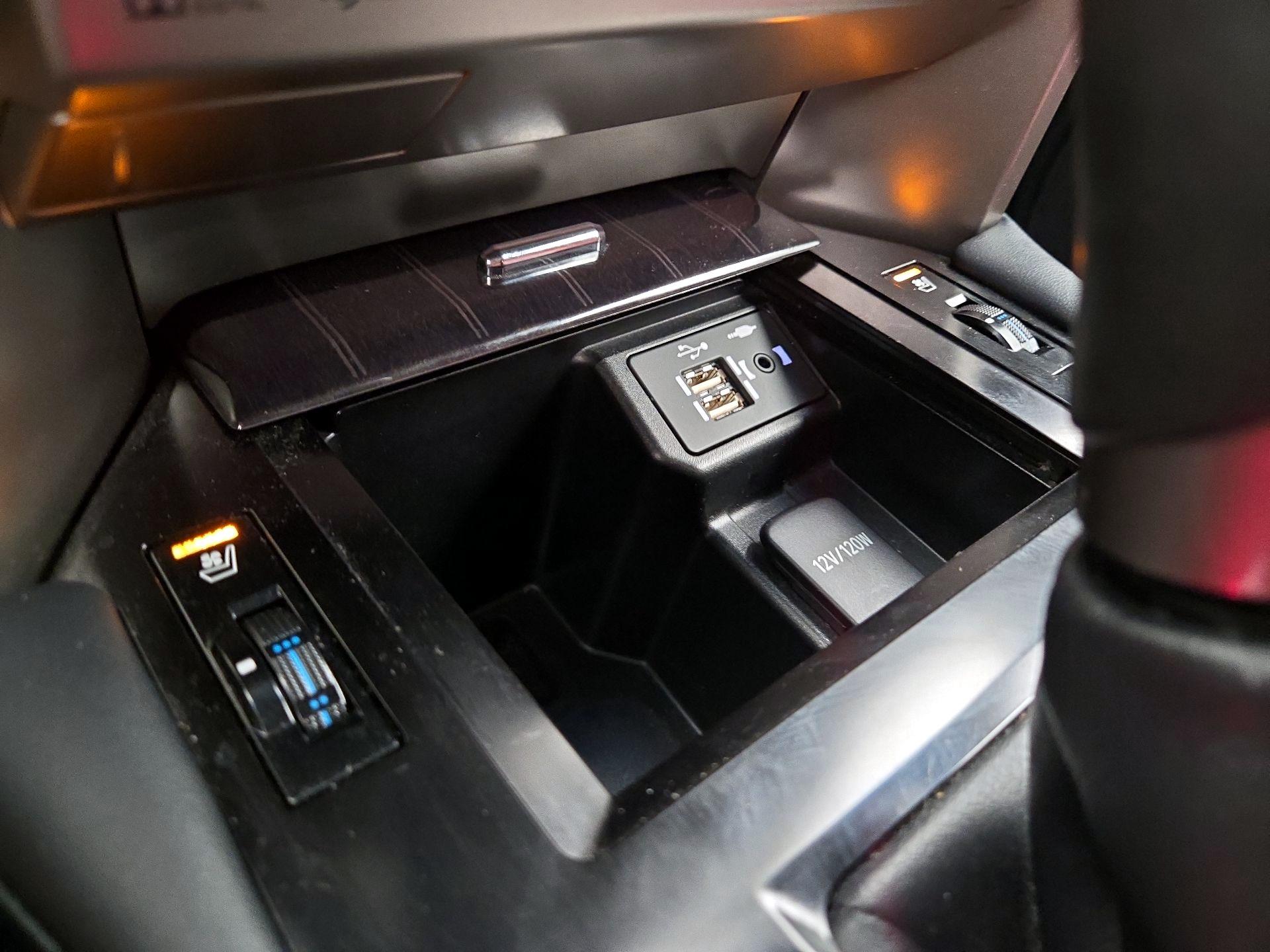 Thumbnail: 2021 Lexus GX - 18