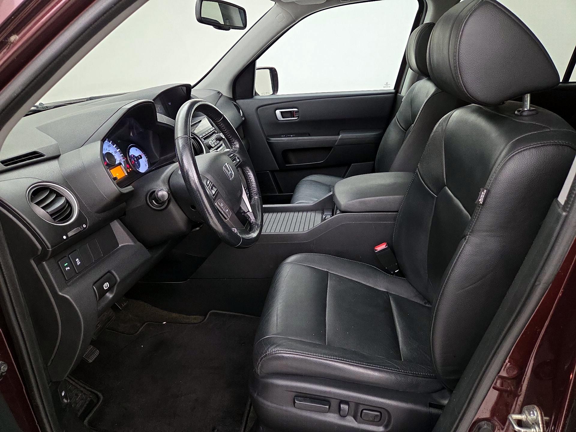 Thumbnail: 2015 Honda Pilot - 11