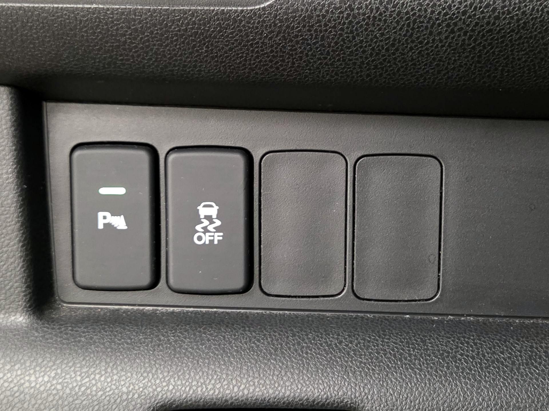 Thumbnail: 2015 Honda Pilot - 13