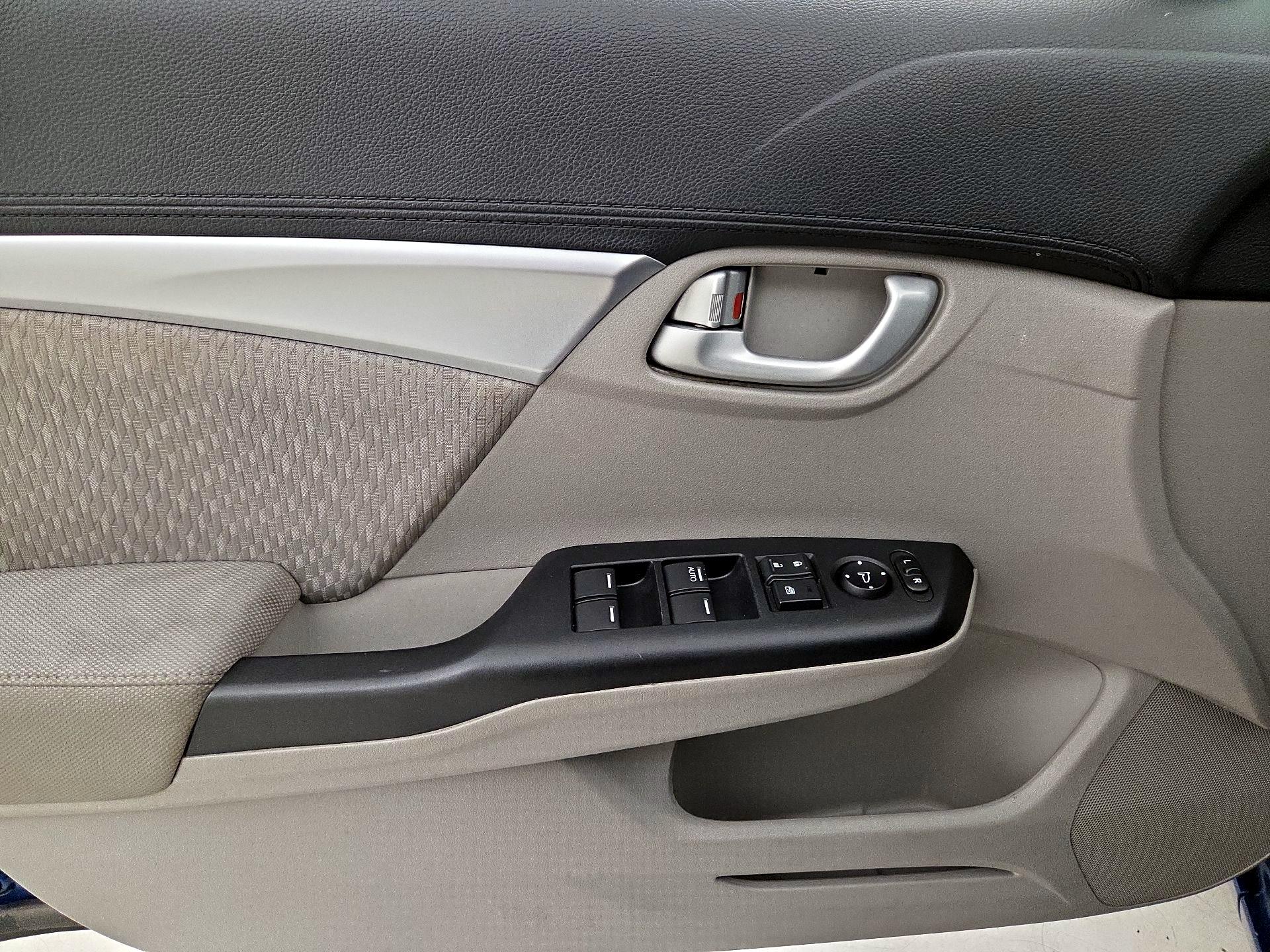 Thumbnail: 2014 Honda Civic - 12