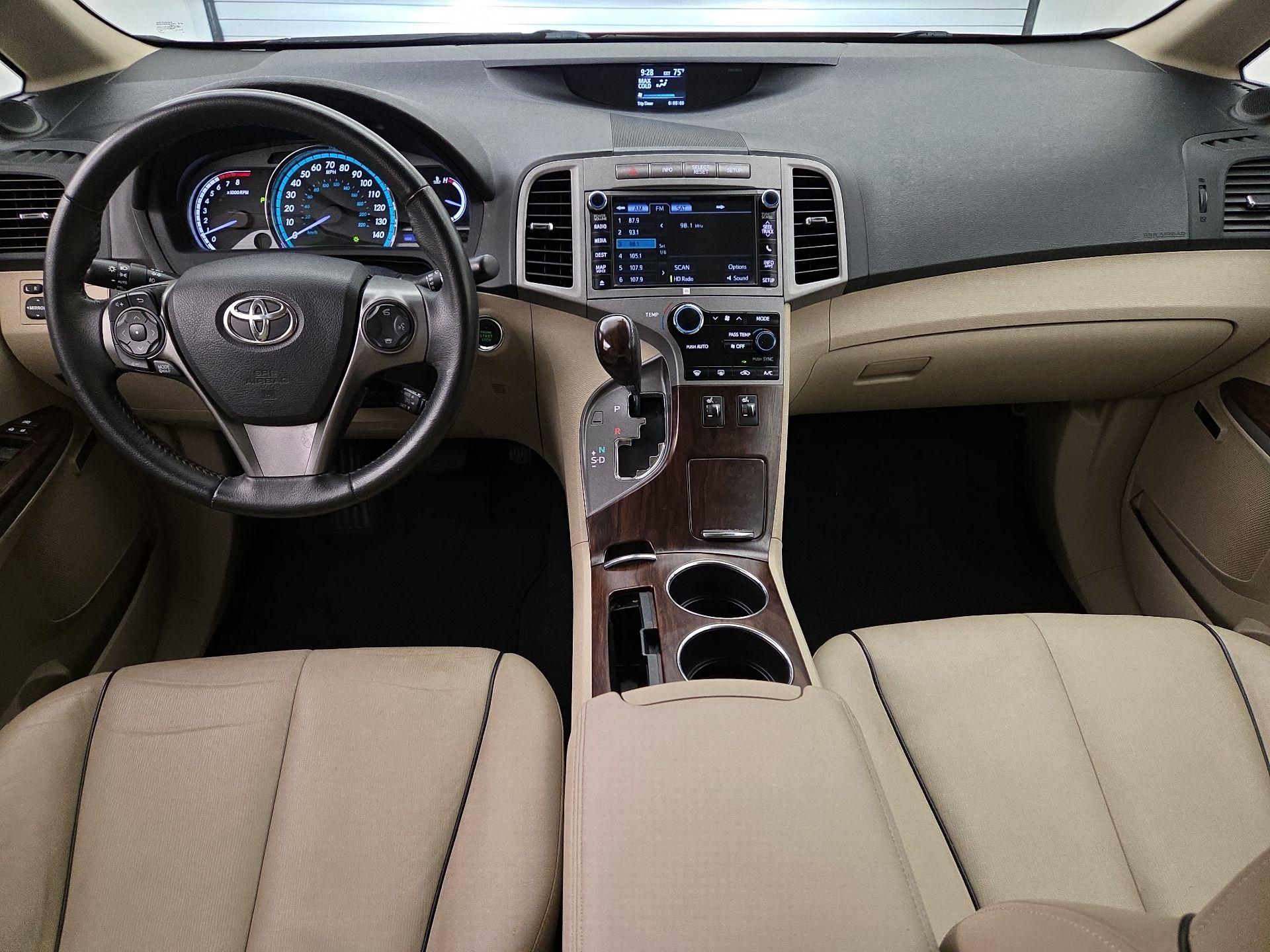 Thumbnail: 2014 Toyota Venza - 9