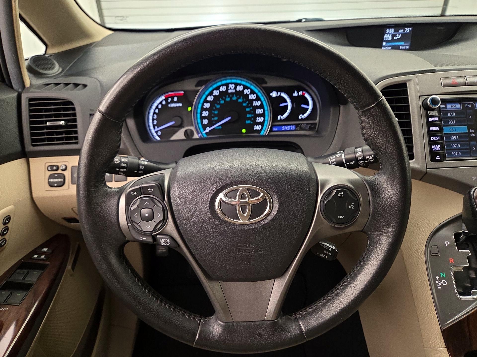 Thumbnail: 2014 Toyota Venza - 10