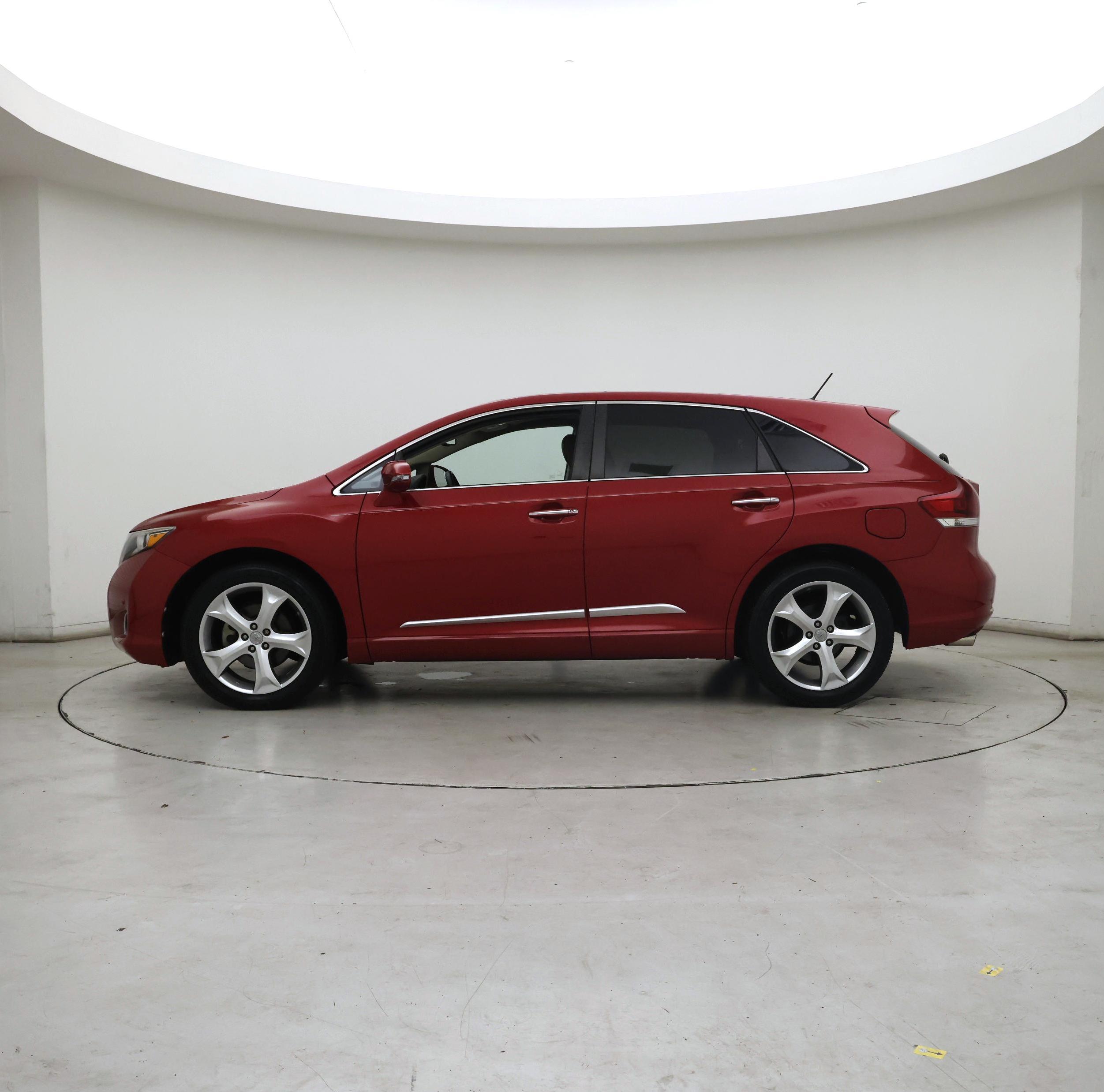 Thumbnail: 2014 Toyota Venza - 3