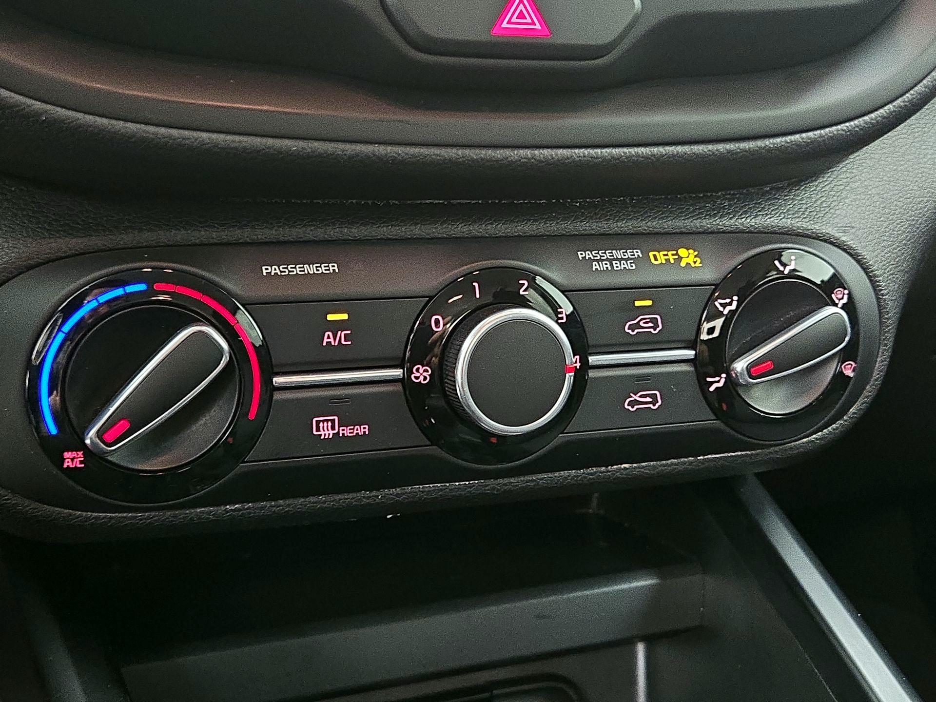 Thumbnail: 2022 Kia Soul - 16