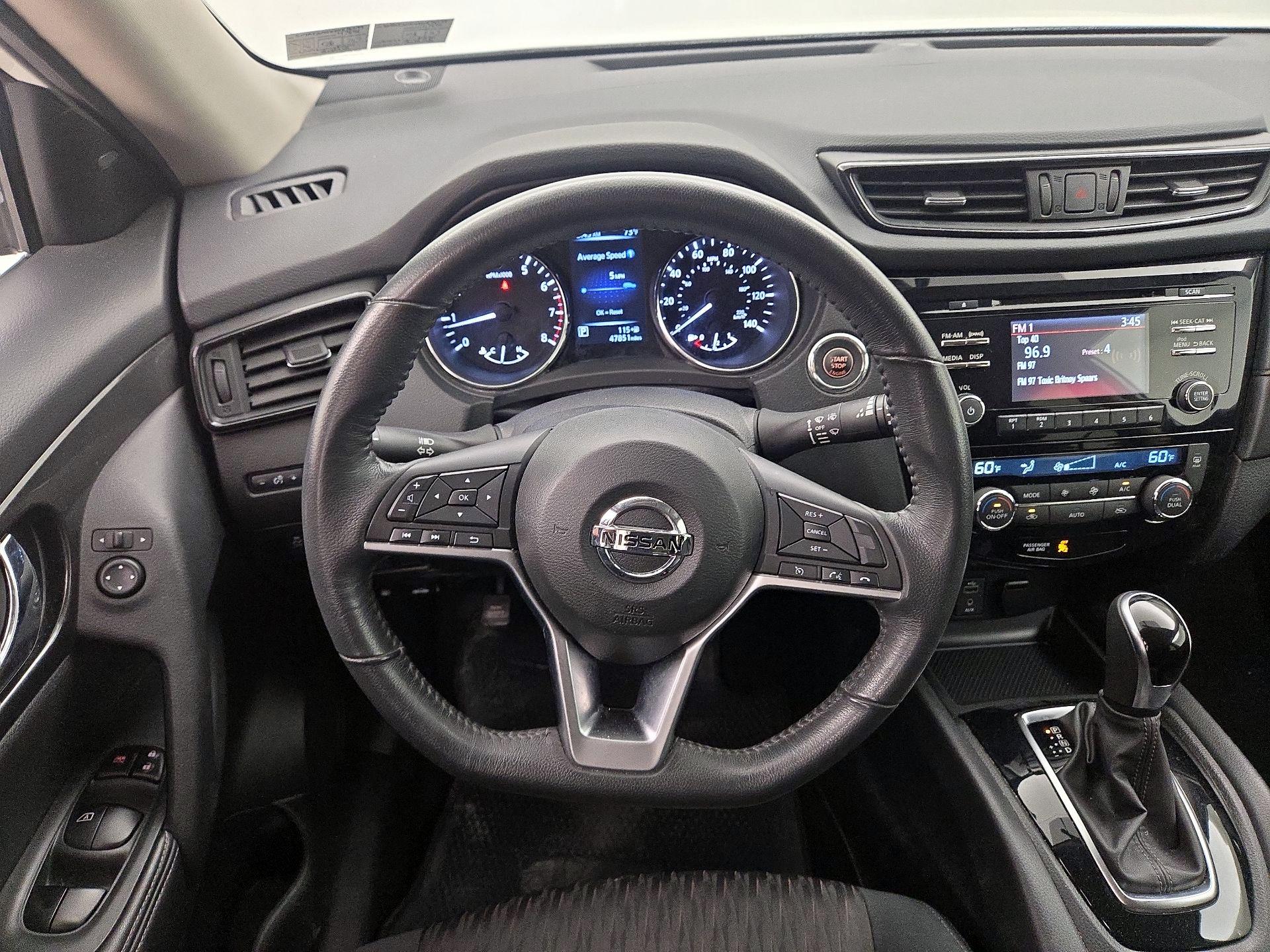 Thumbnail: 2017 Nissan Rogue - 10