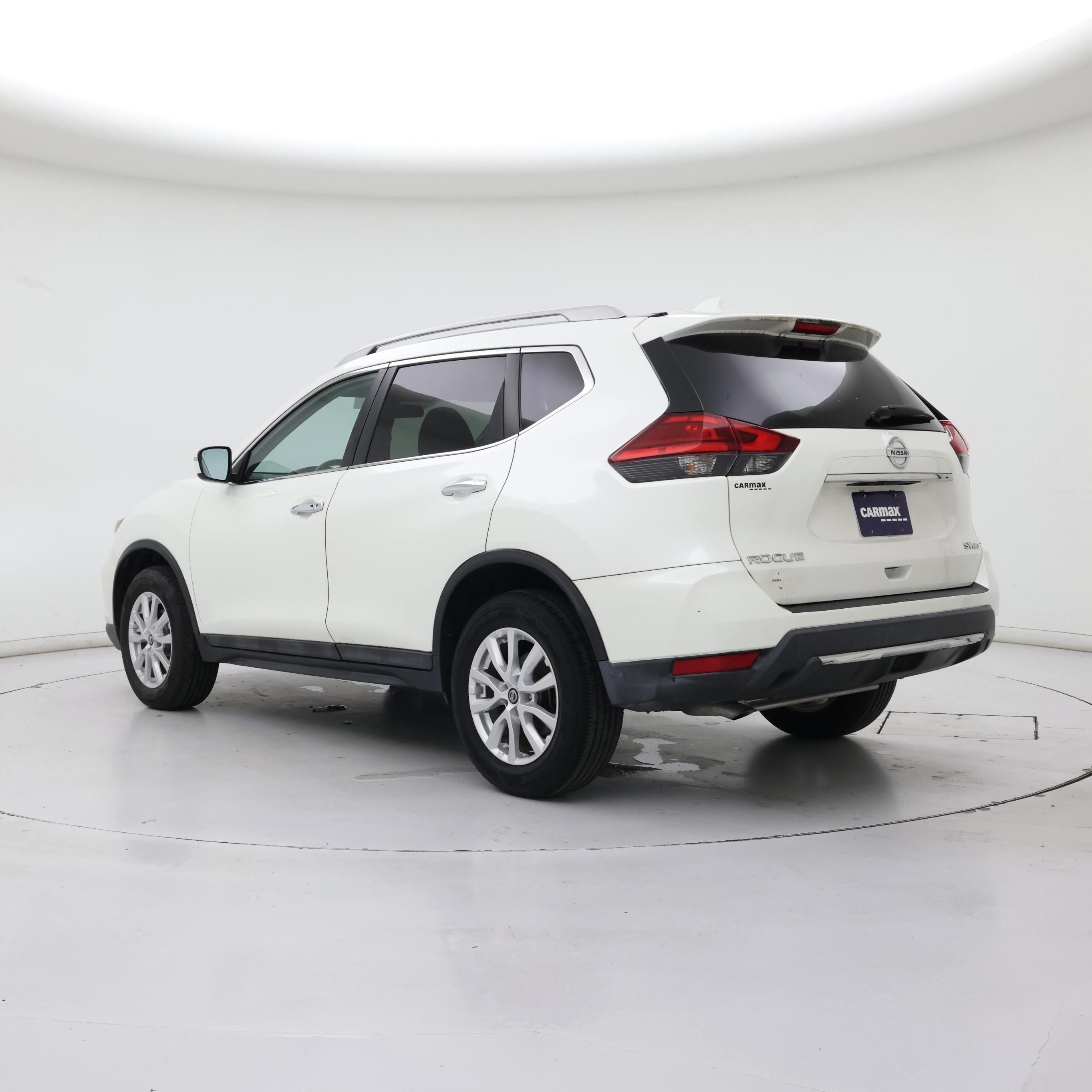 Thumbnail: 2017 Nissan Rogue - 2