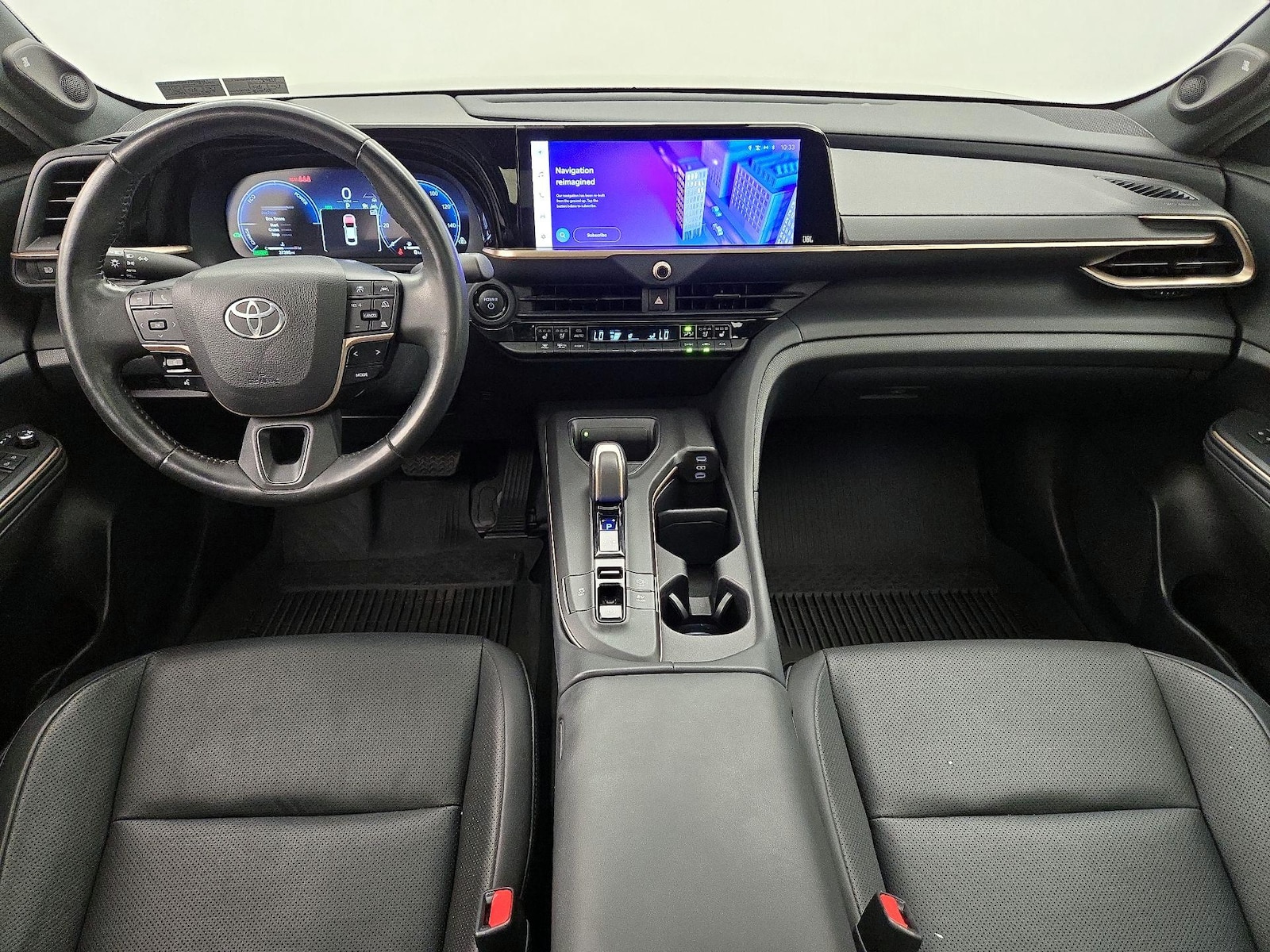 2023 Toyota Crown Limited - Photo 10