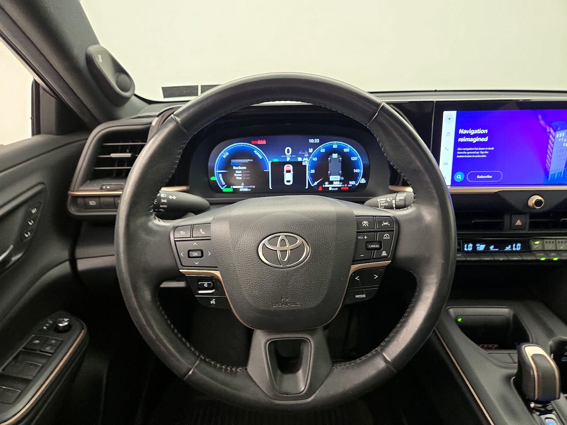 Thumbnail: 2023 Toyota Crown - 10