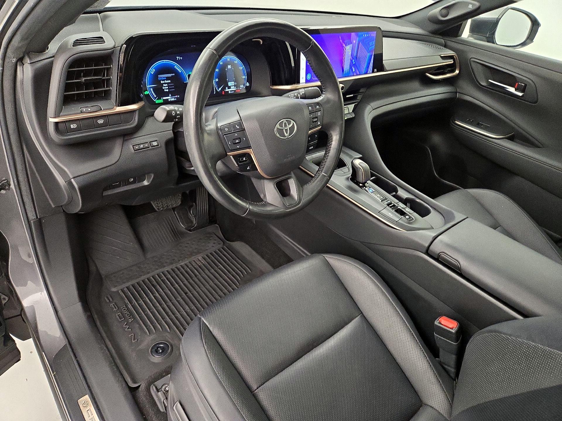 Thumbnail: 2023 Toyota Crown - 11