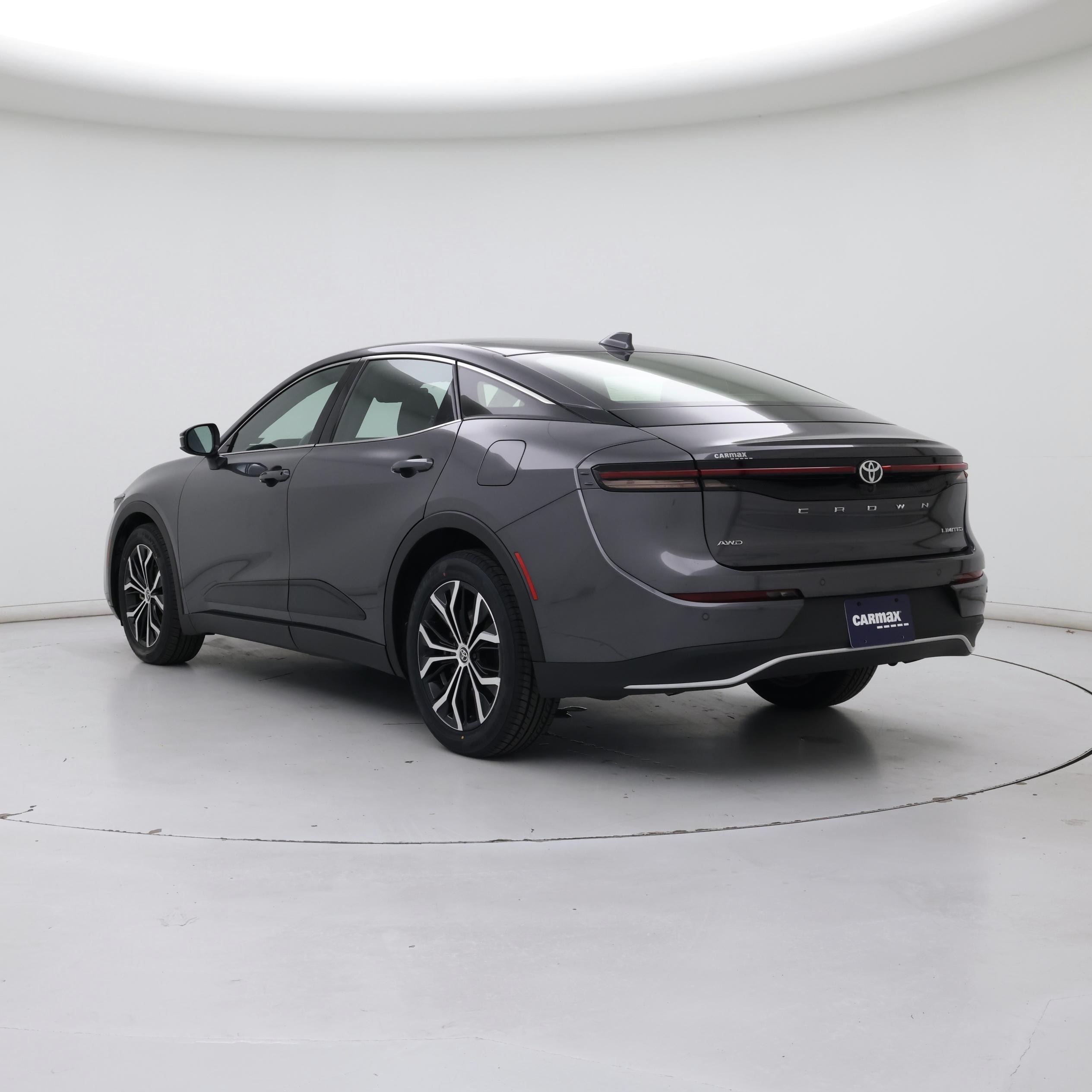 Thumbnail: 2023 Toyota Crown - 2