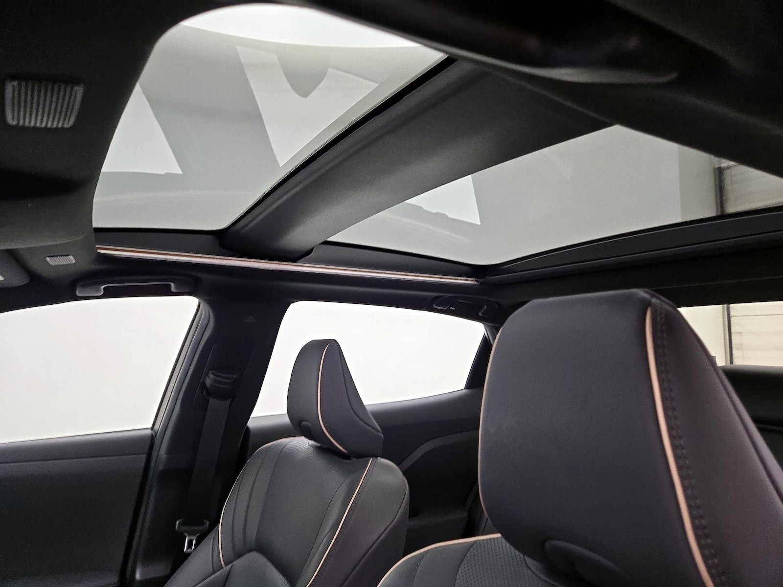 2023 Toyota Crown Limited - Photo 20