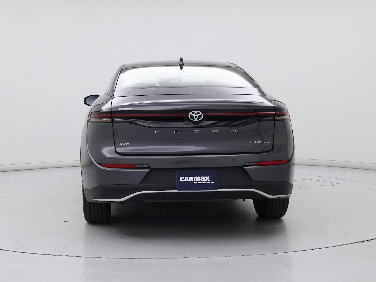 2023 Toyota Crown Limited - Photo 7