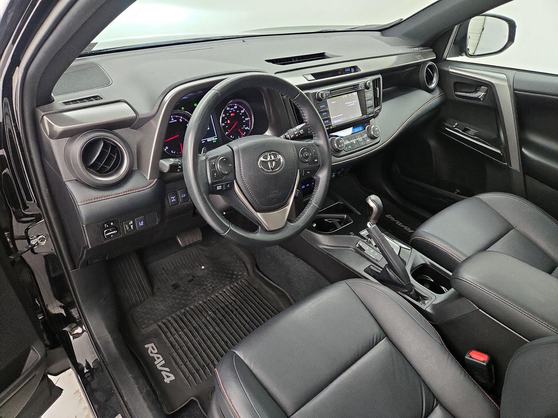 Thumbnail: 2018 Toyota RAV4 - 11