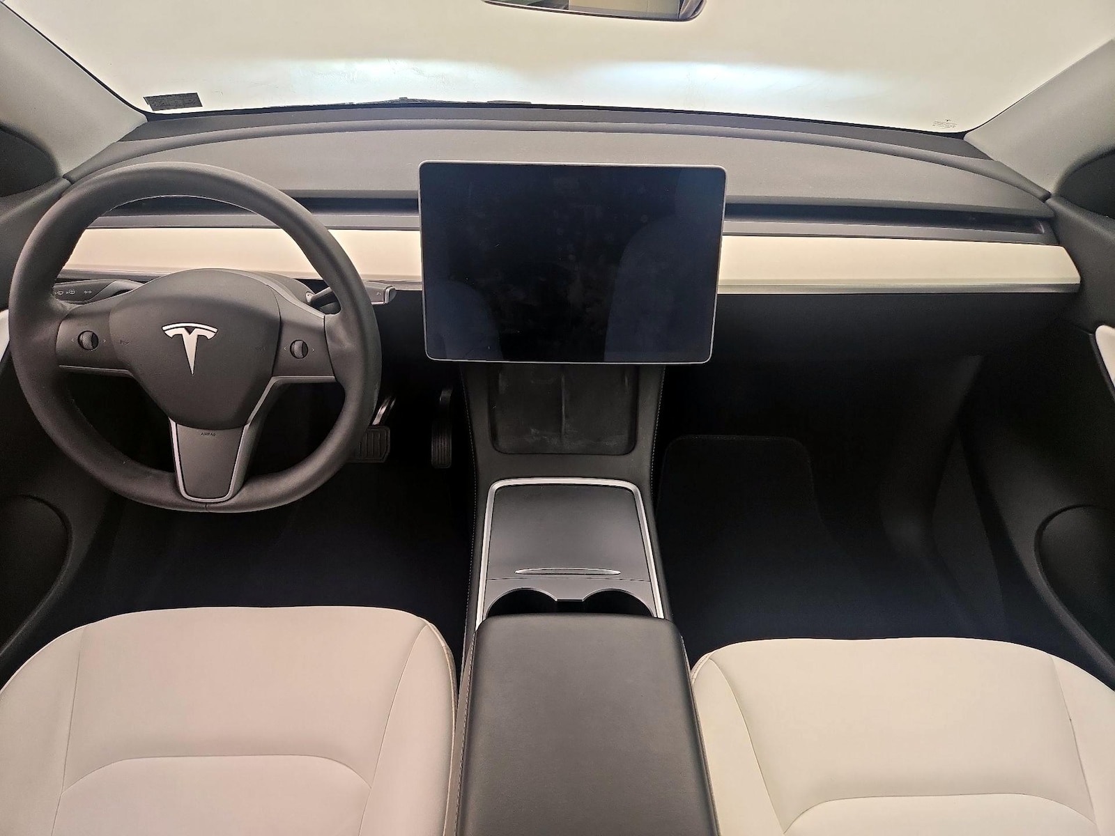 2021 Tesla Model Y Long Range - Photo 10