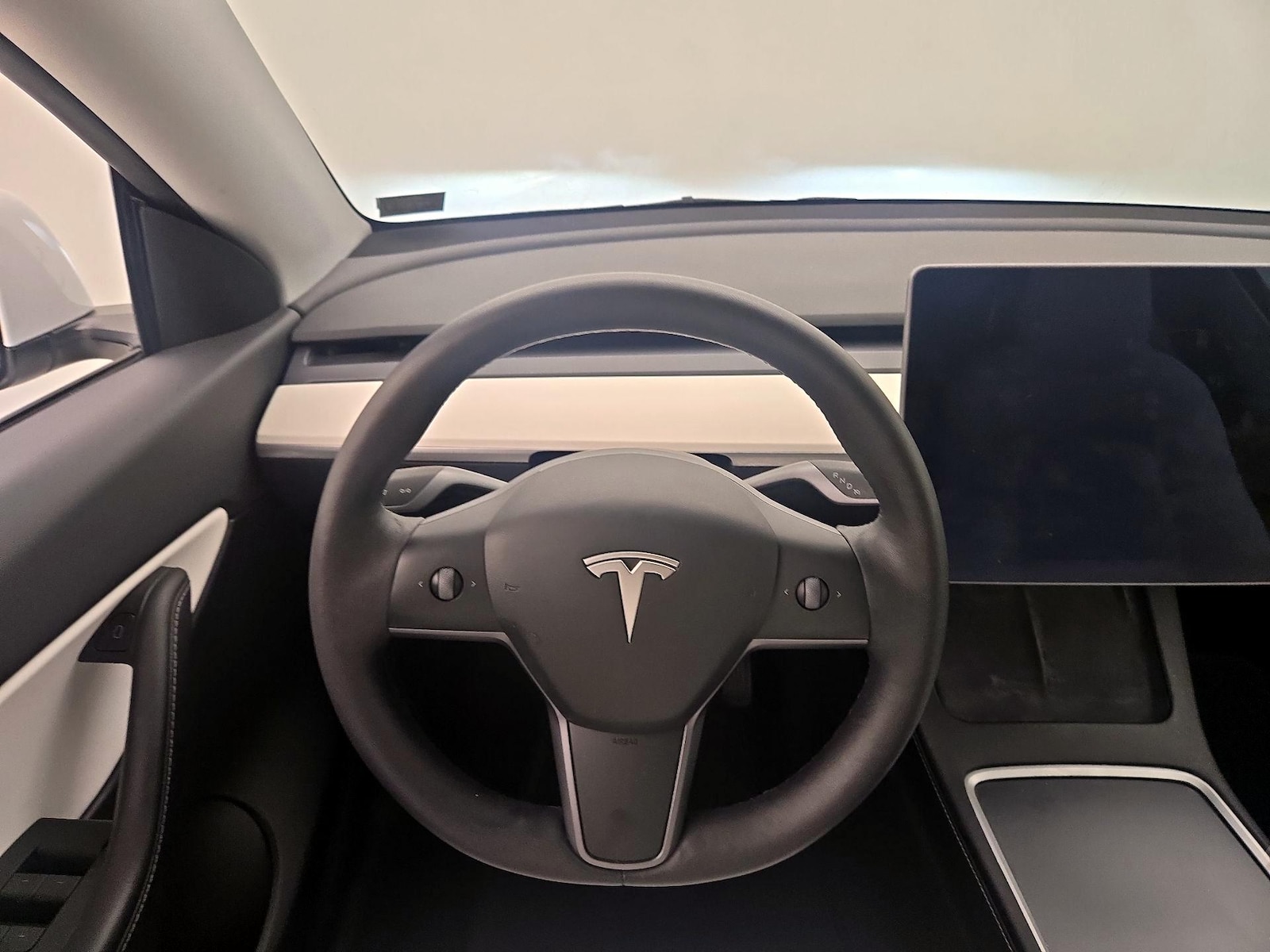 2021 Tesla Model Y Long Range - Photo 11