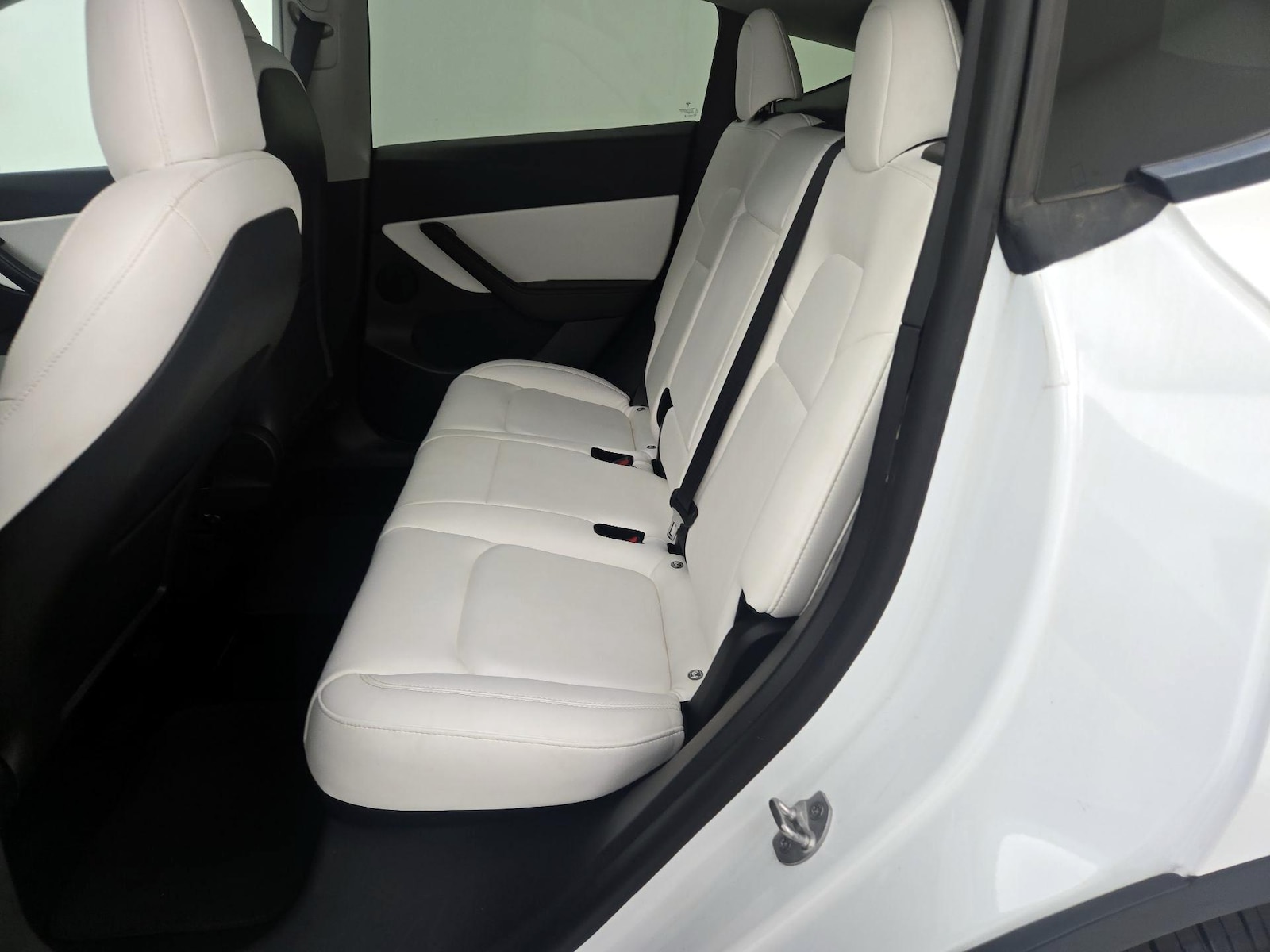 2021 Tesla Model Y Long Range - Photo 21