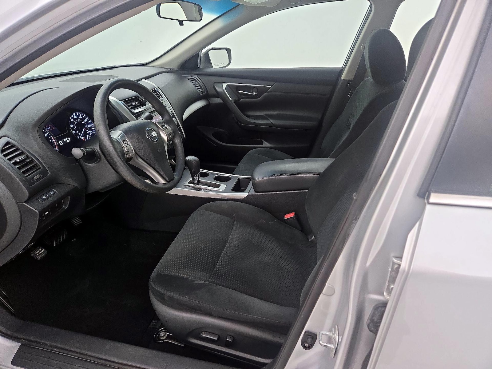 2015 Nissan Altima S - Photo 12