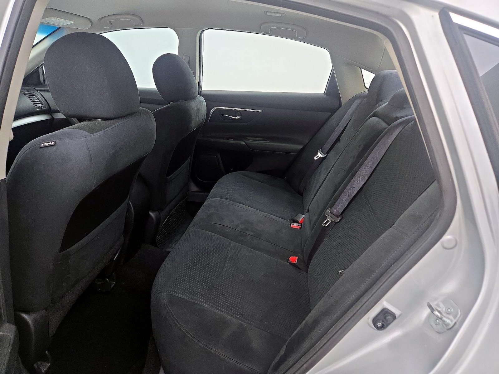 2015 Nissan Altima S - Photo 18