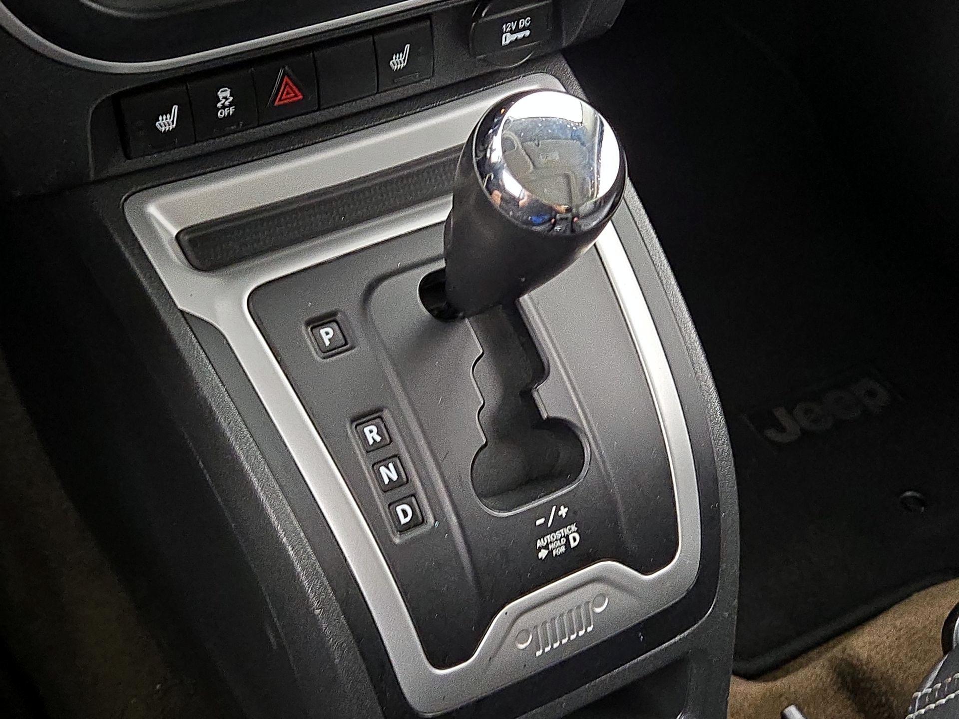 Thumbnail: 2016 Jeep Compass - 15
