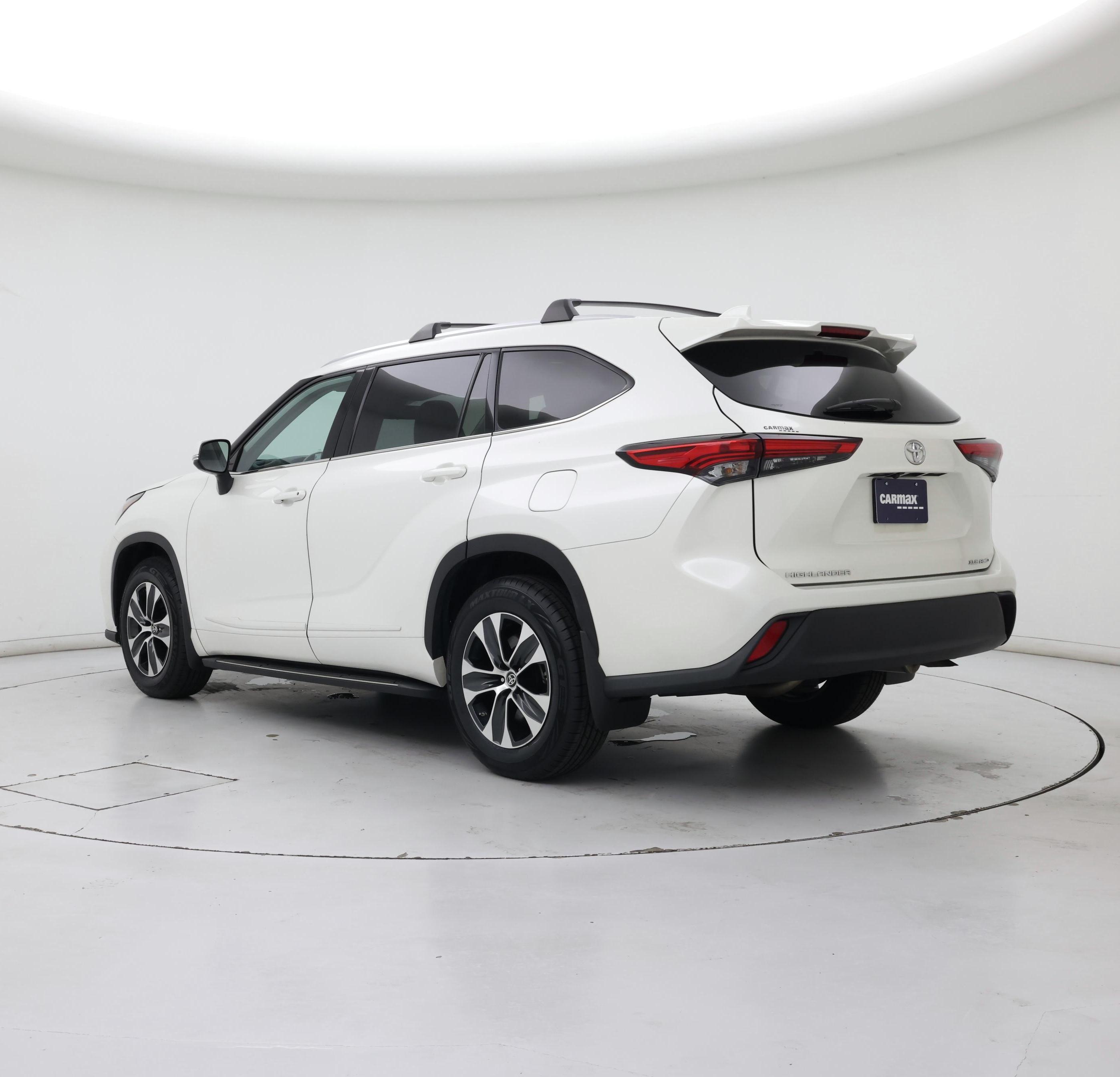 Thumbnail: 2021 Toyota Highlander - 2
