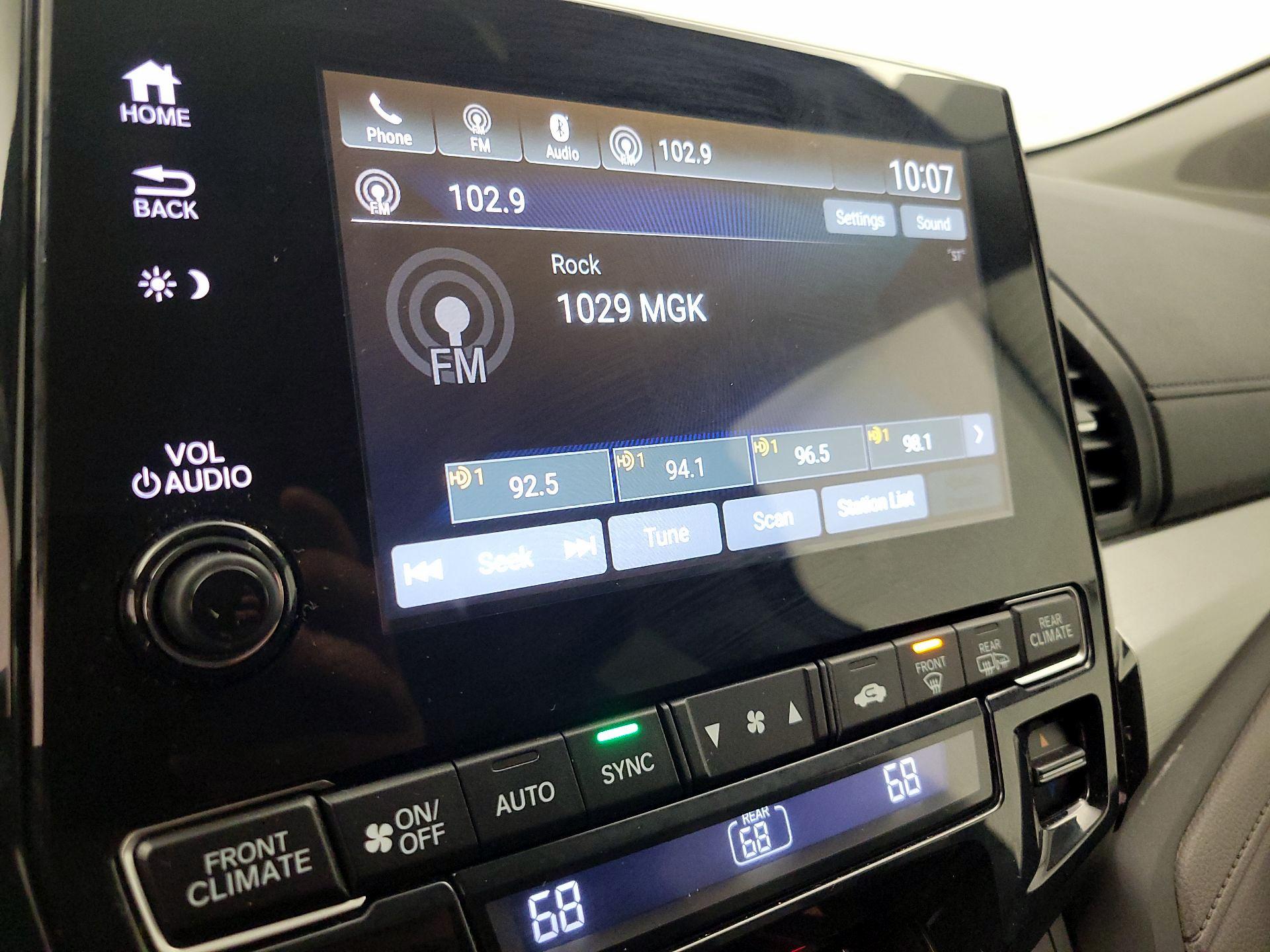 Thumbnail: 2019 Honda Odyssey - 16