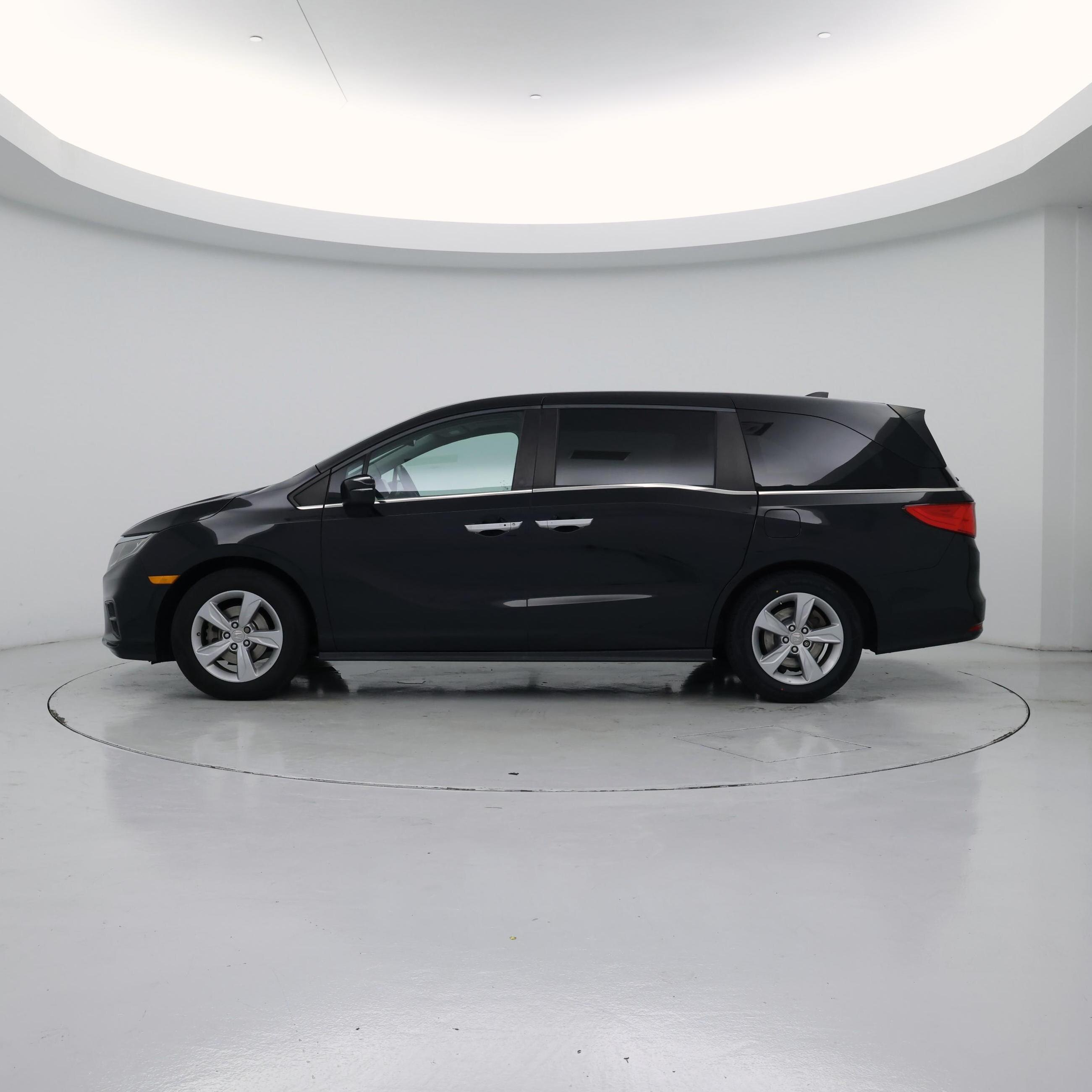 Thumbnail: 2019 Honda Odyssey - 3