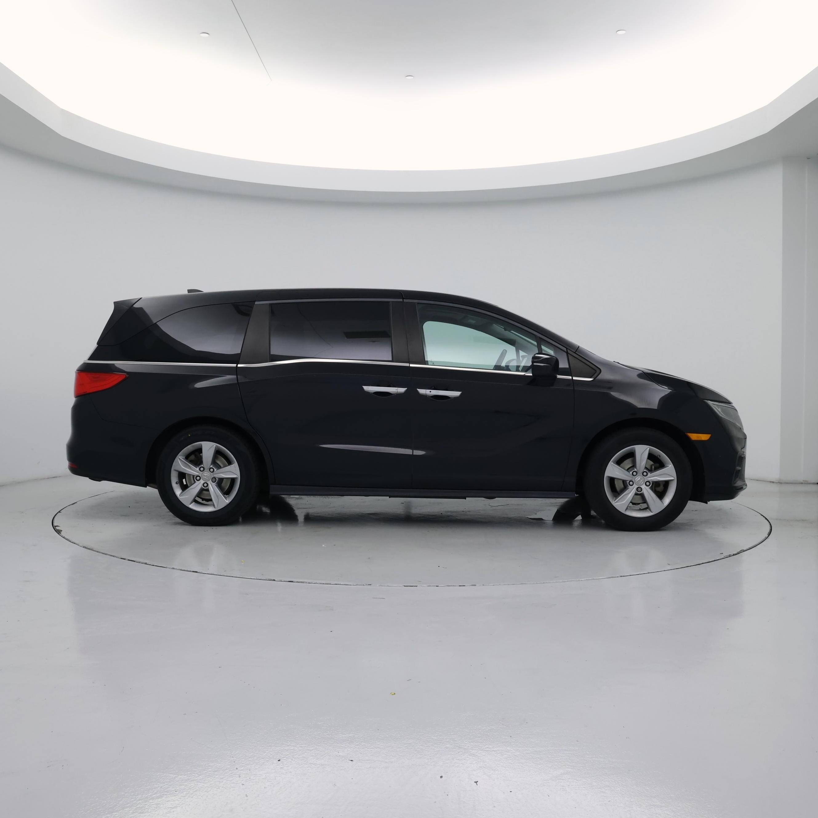 Thumbnail: 2019 Honda Odyssey - 7