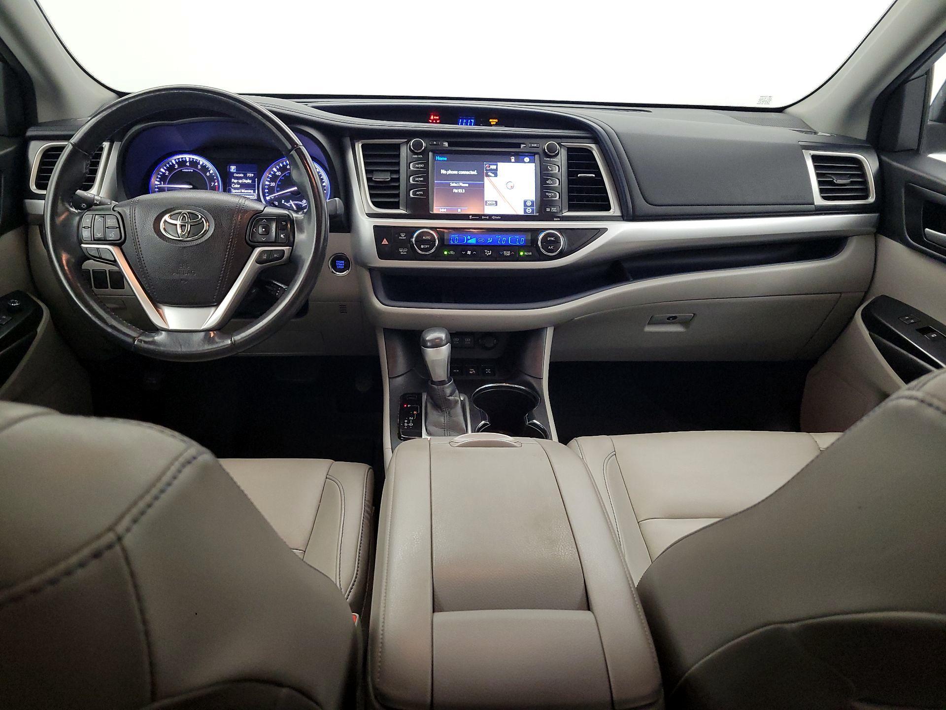 Thumbnail: 2018 Toyota Highlander - 9