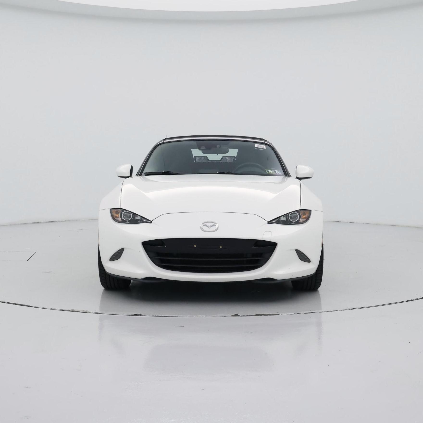 Thumbnail: 2017 Mazda MX-5 Miata - 5