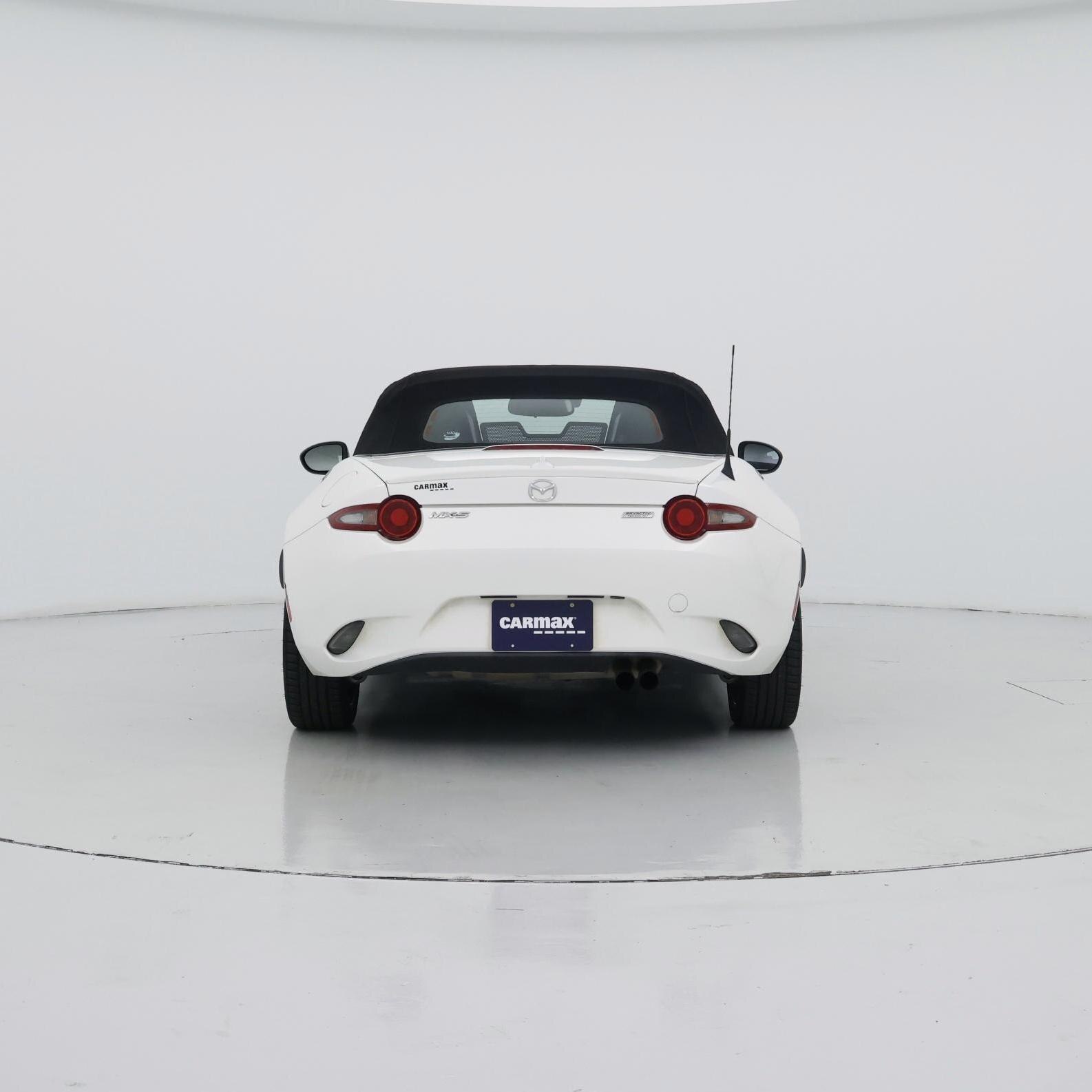 Thumbnail: 2017 Mazda MX-5 Miata - 6