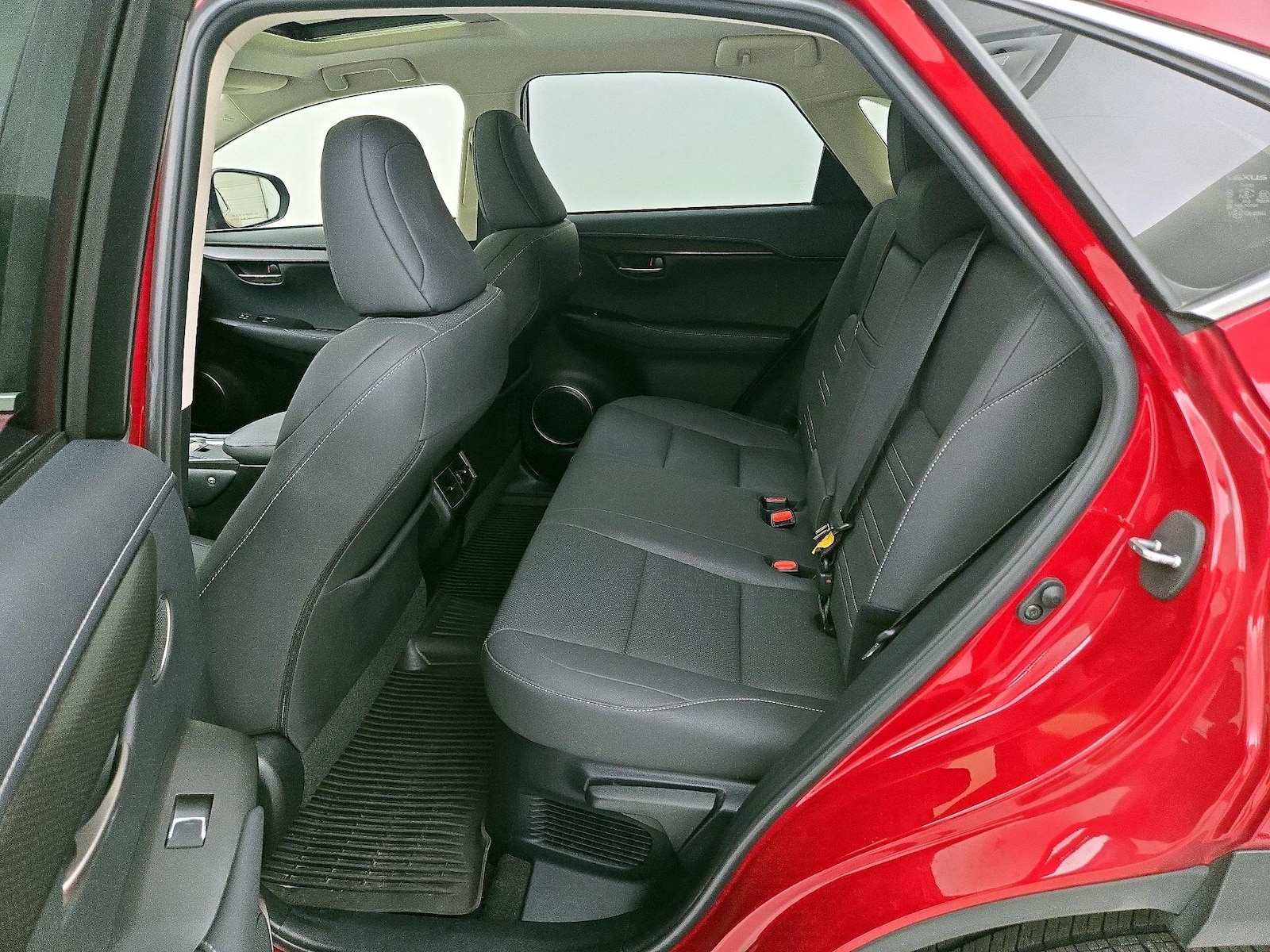 2021 Lexus NX 300 - Photo 22